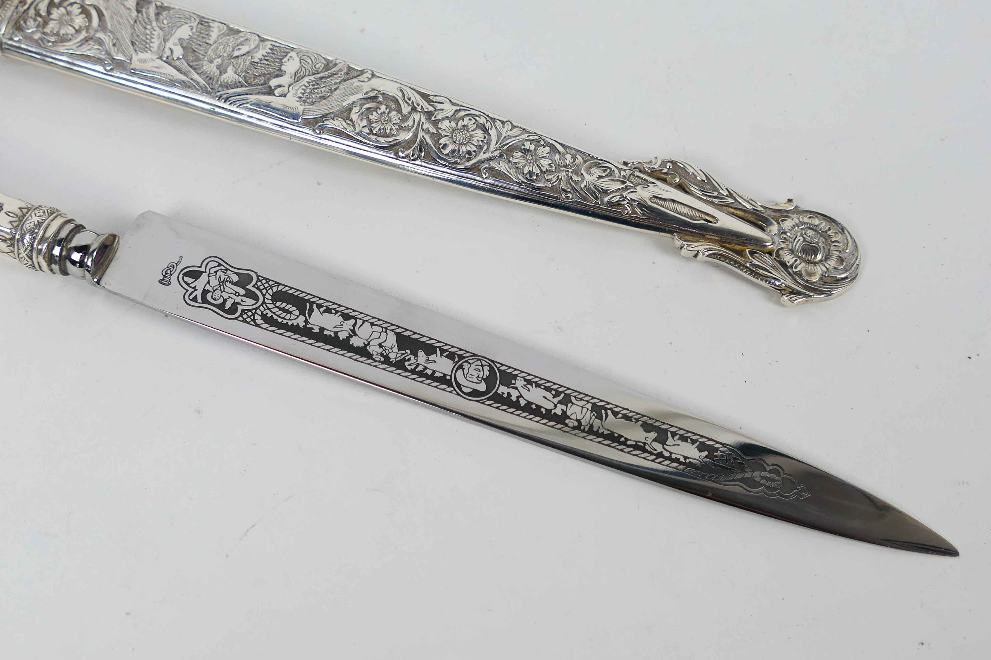 An Argentinian white metal Gaucho knife - Image 5 of 13
