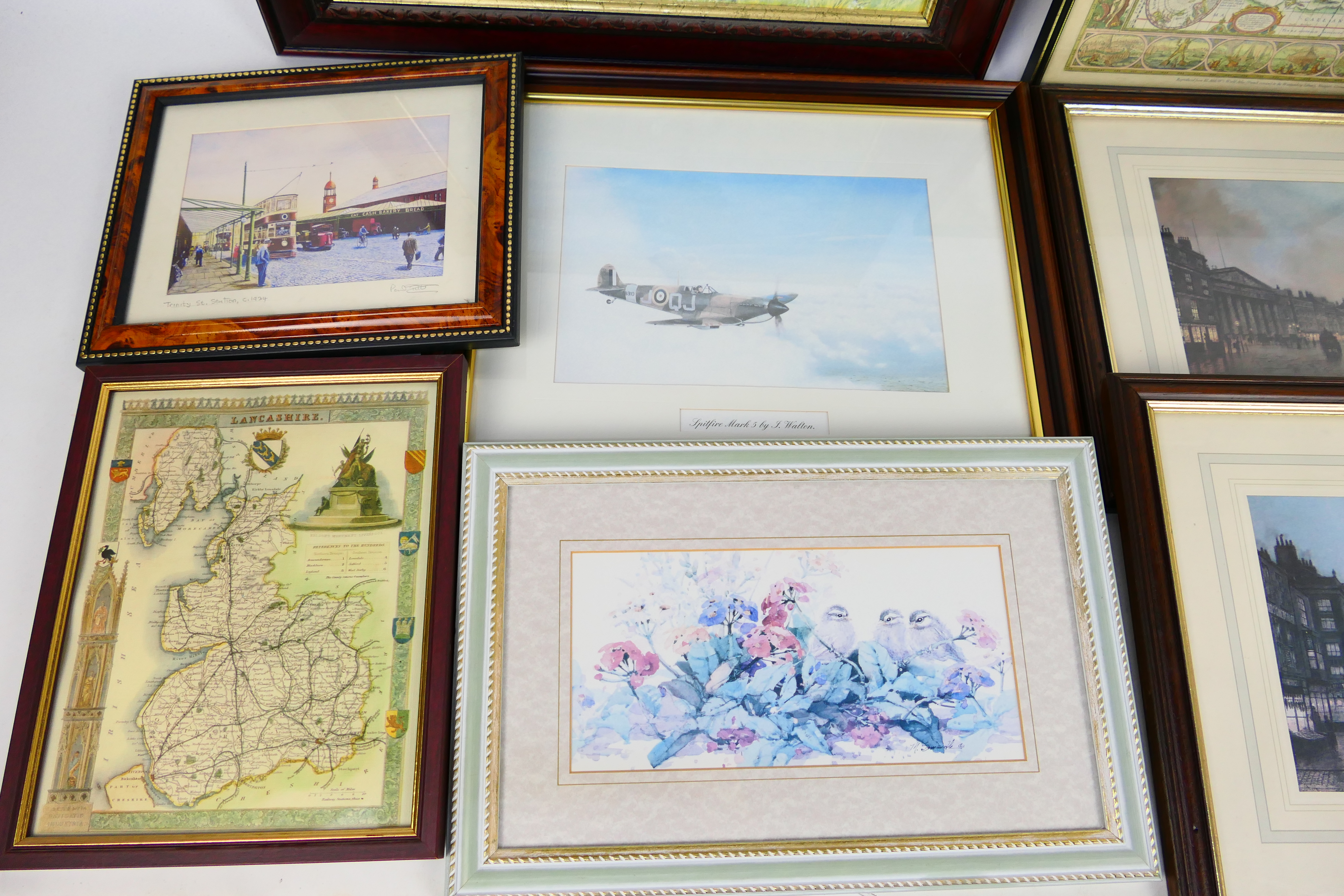 A group of framed prints, various sizes. - Image 3 of 4