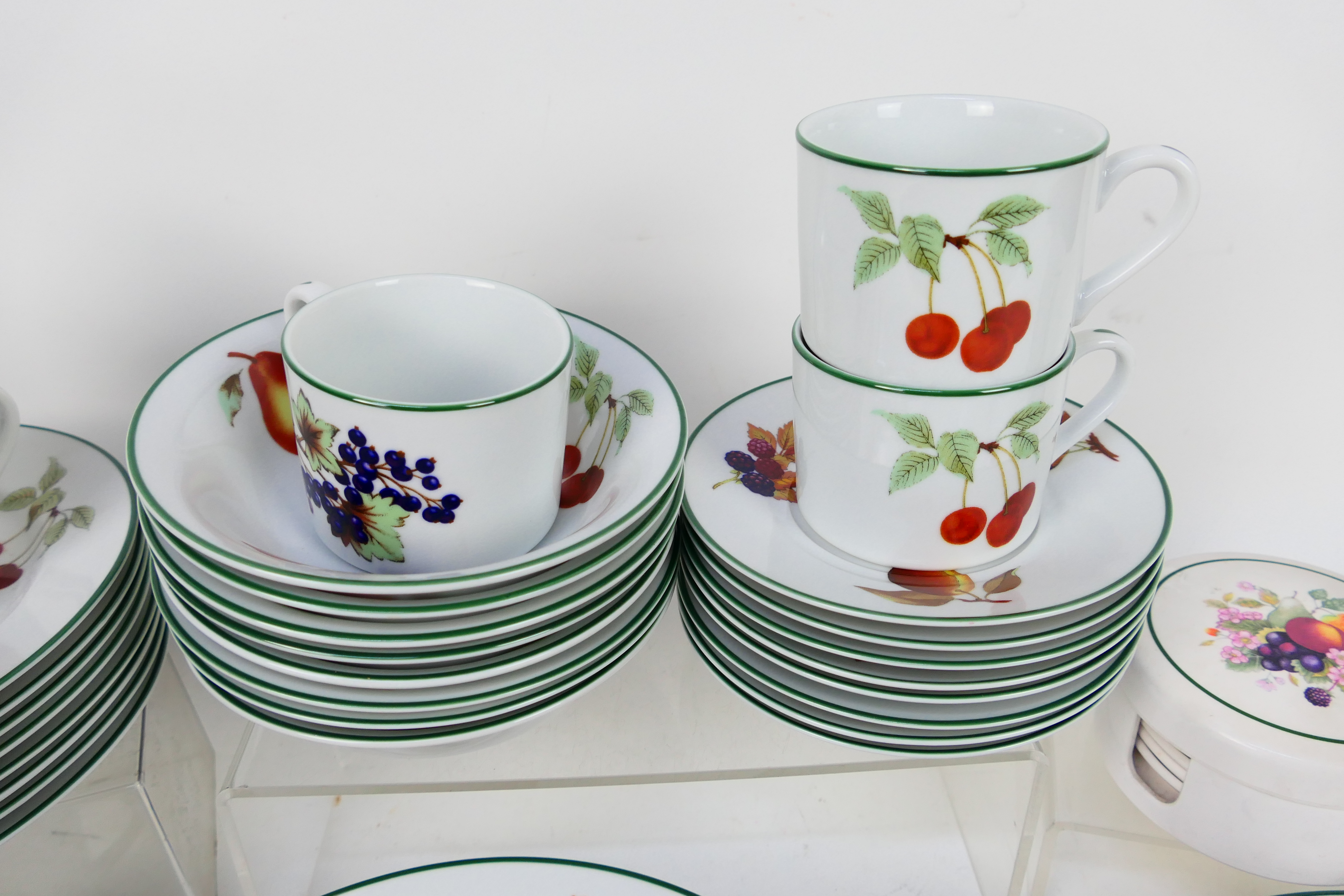 Royal Worcester - A collection of dinner and tea wares in the Evesham Vale pattern, - Image 3 of 5