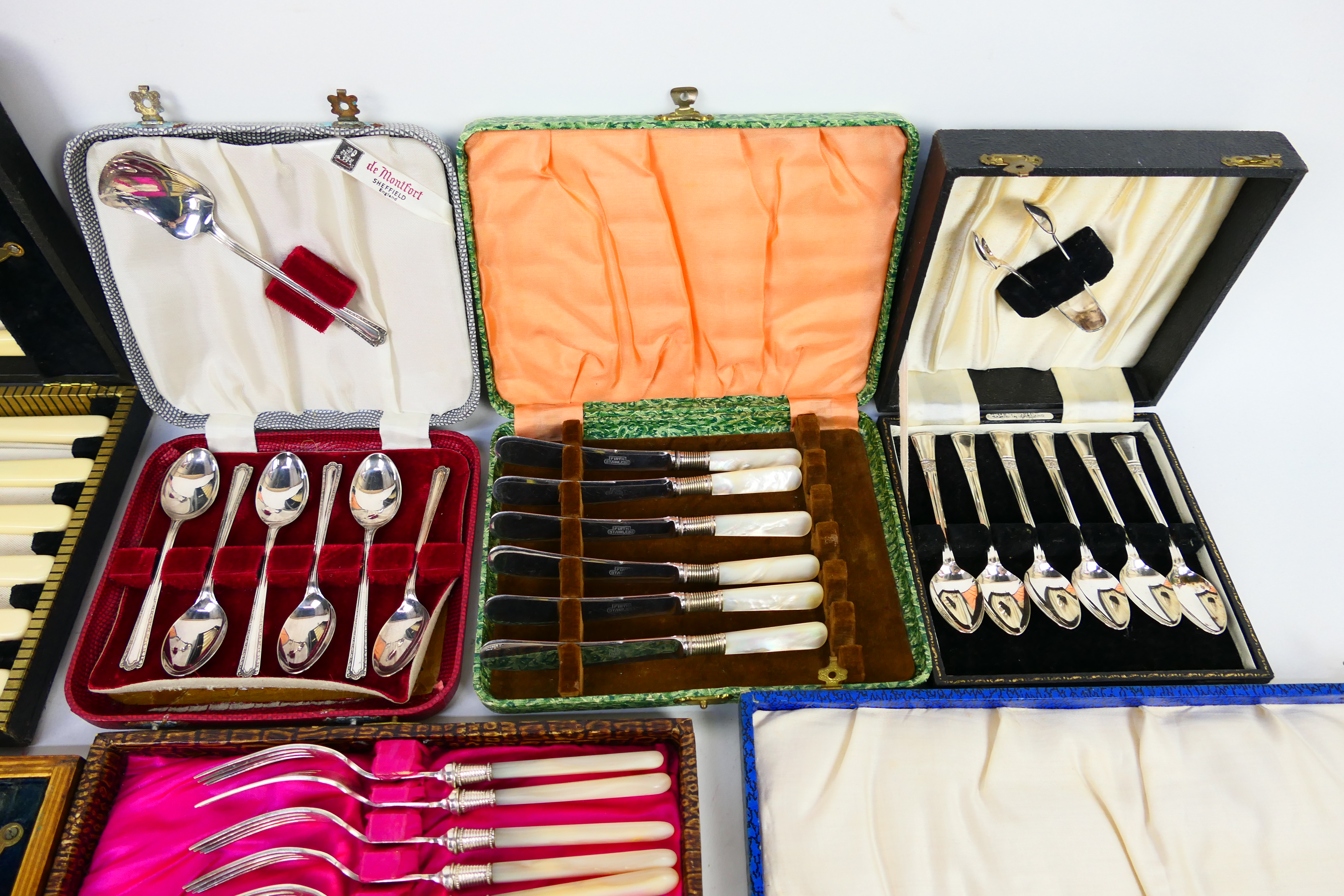 A collection of cased flatware, plated and stainless. - Image 6 of 7