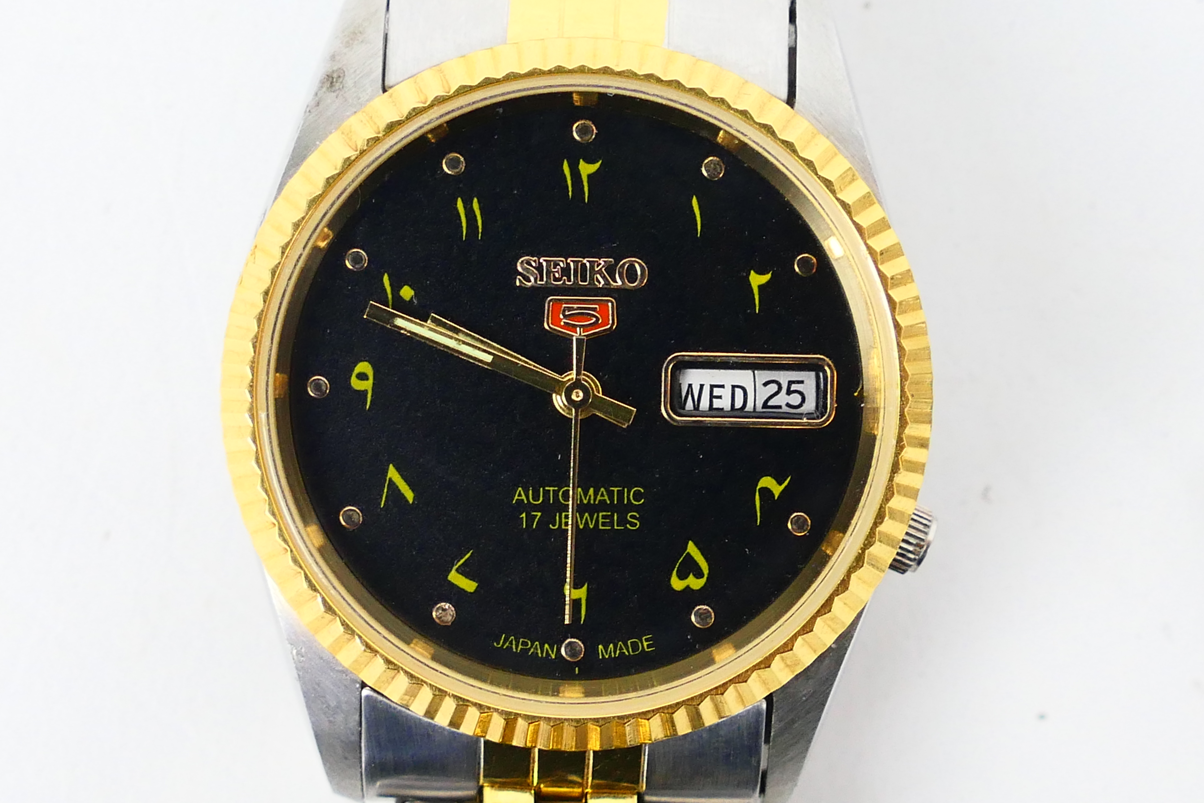 Seiko - A Seiko 5 Automatic wrist watch 7009 3060, stainless steel, baton hour markers, - Image 2 of 5