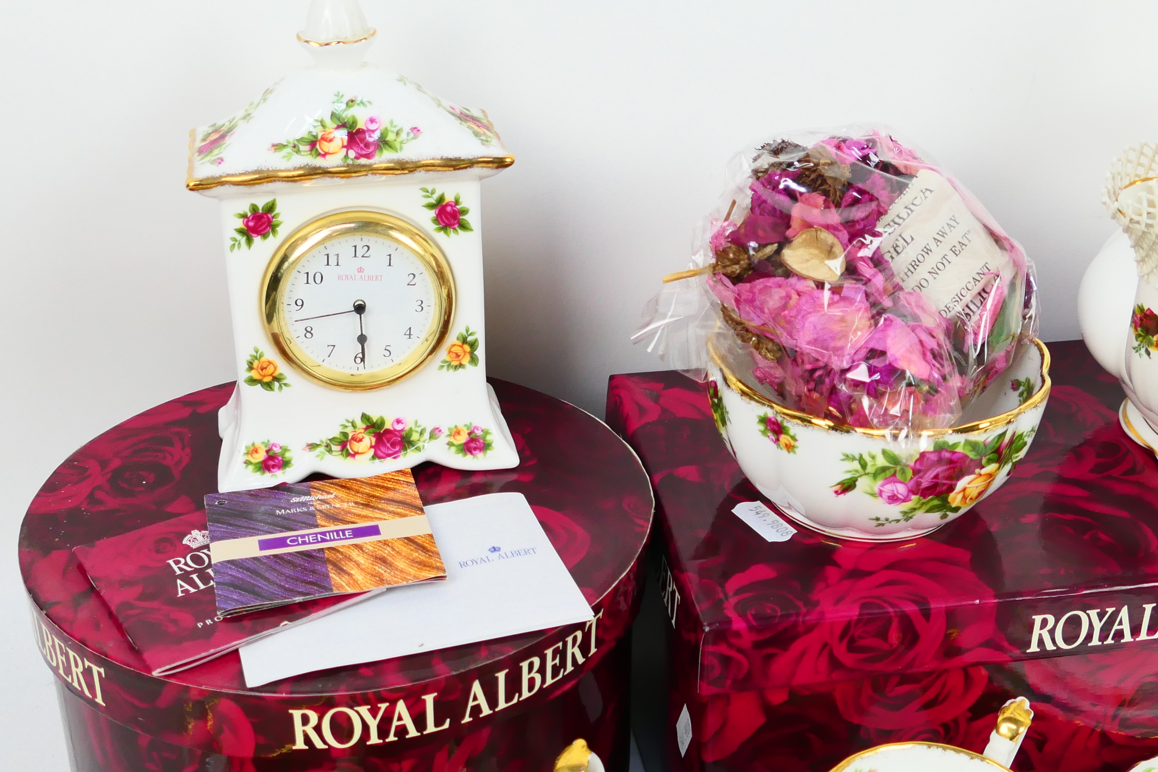 Royal Albert - A quantity of tea wares and other to include twenty four pieces of Old Country Roses - Image 3 of 5