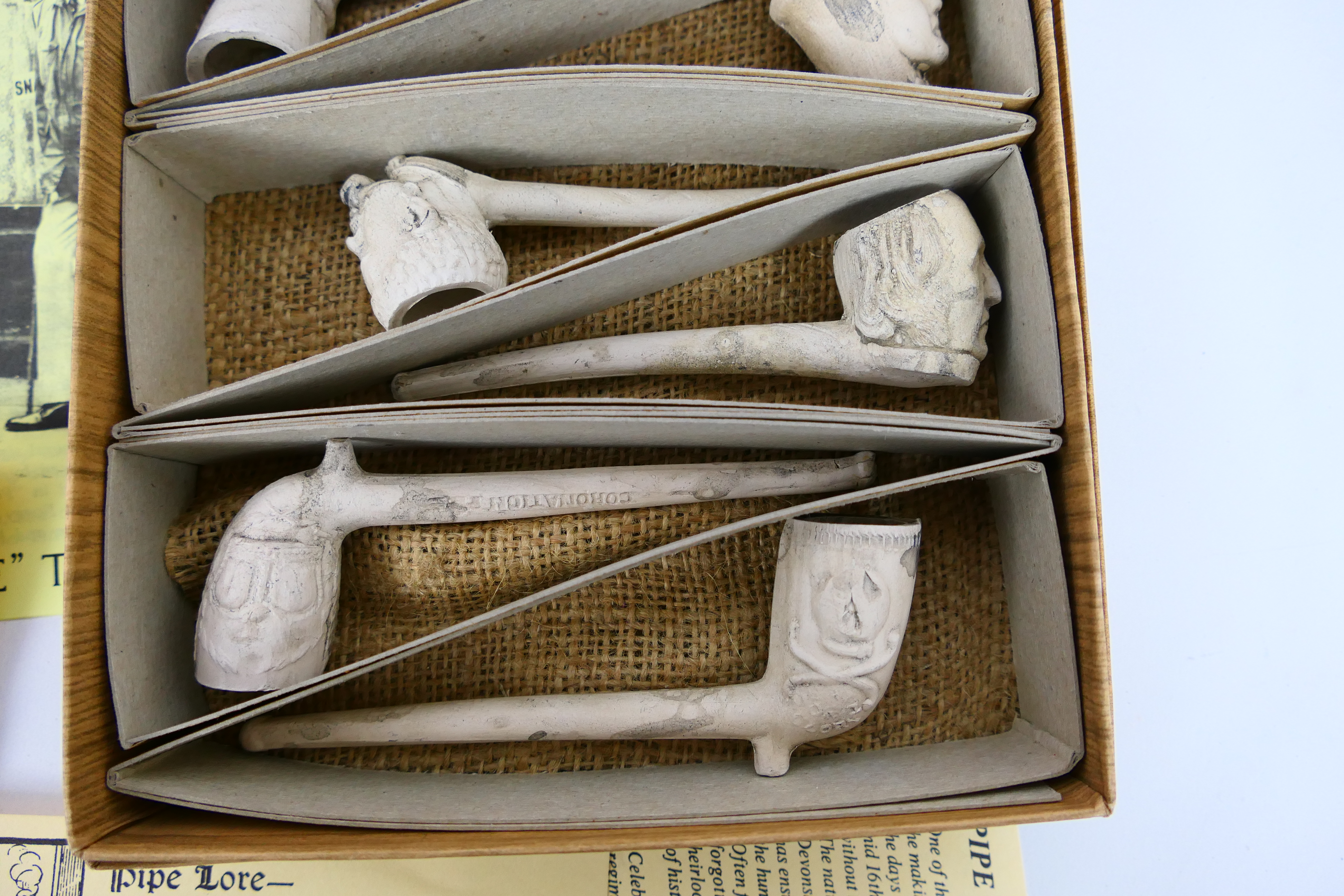 Lot to include clay pipes, watch repair - Image 5 of 6