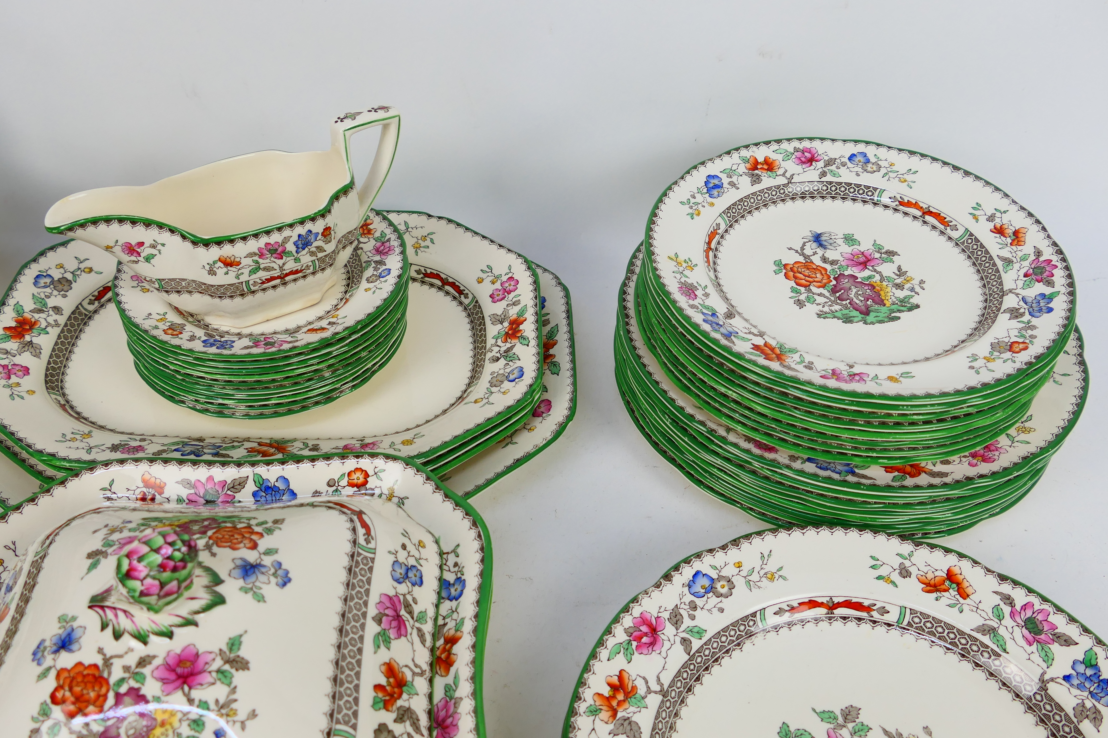 A collection of Copeland Spode dinner and tea wares in the Chinese Rose pattern, - Image 6 of 8