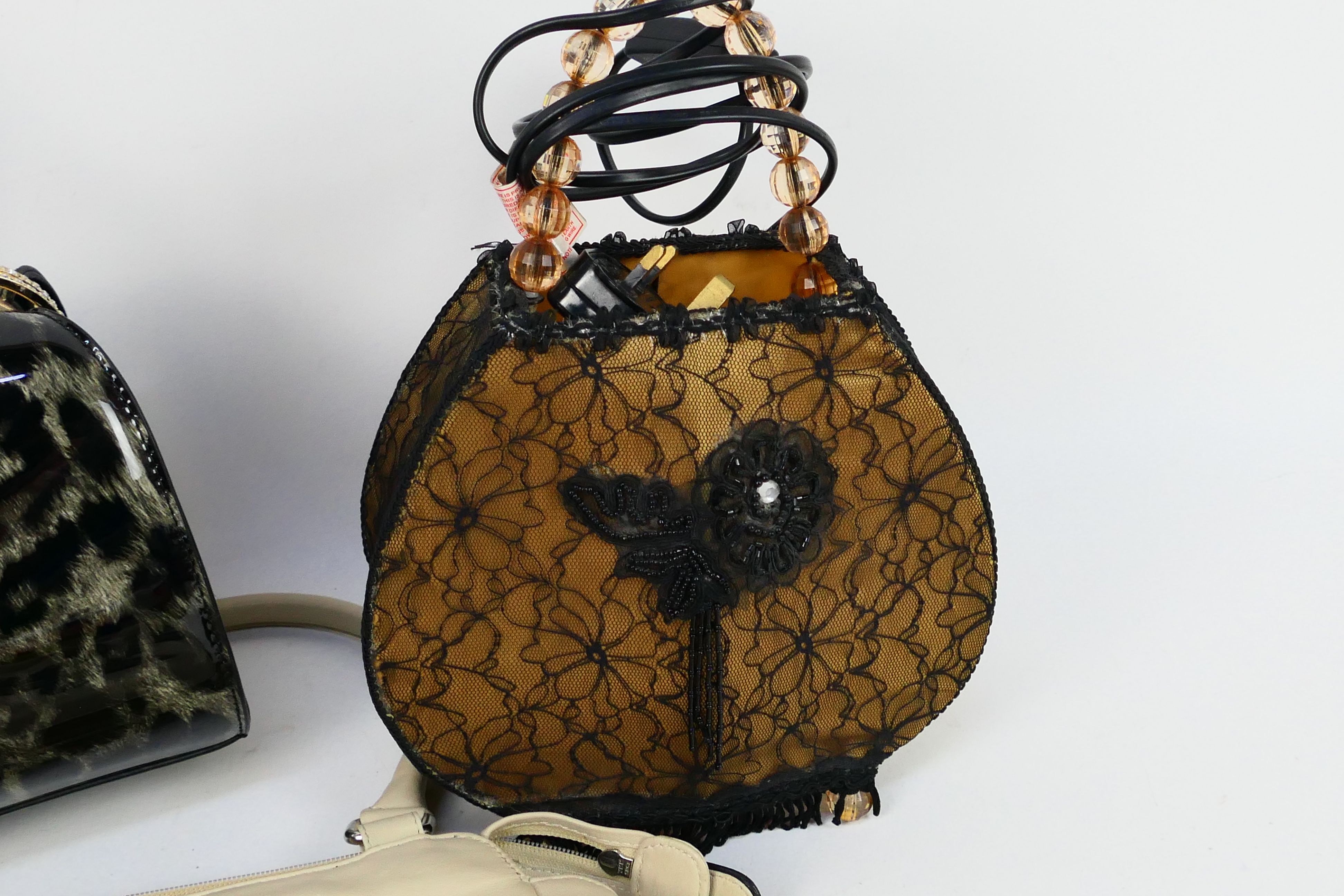 Debenhams - Hand bags - Hand Bag Lamp. - Image 3 of 4