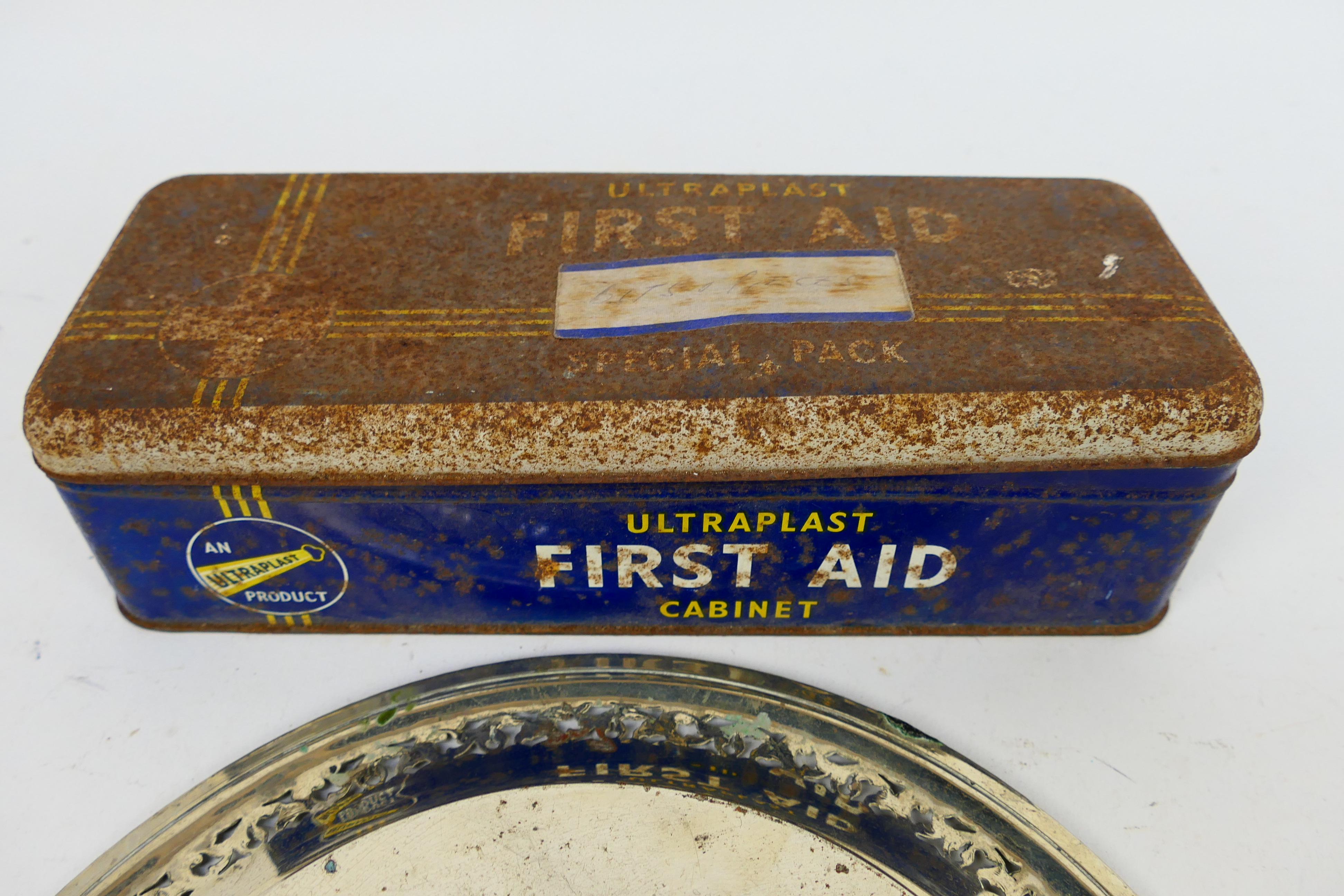 Plated Silver Plate - Ultraplast First Aid Tin. - Image 3 of 3