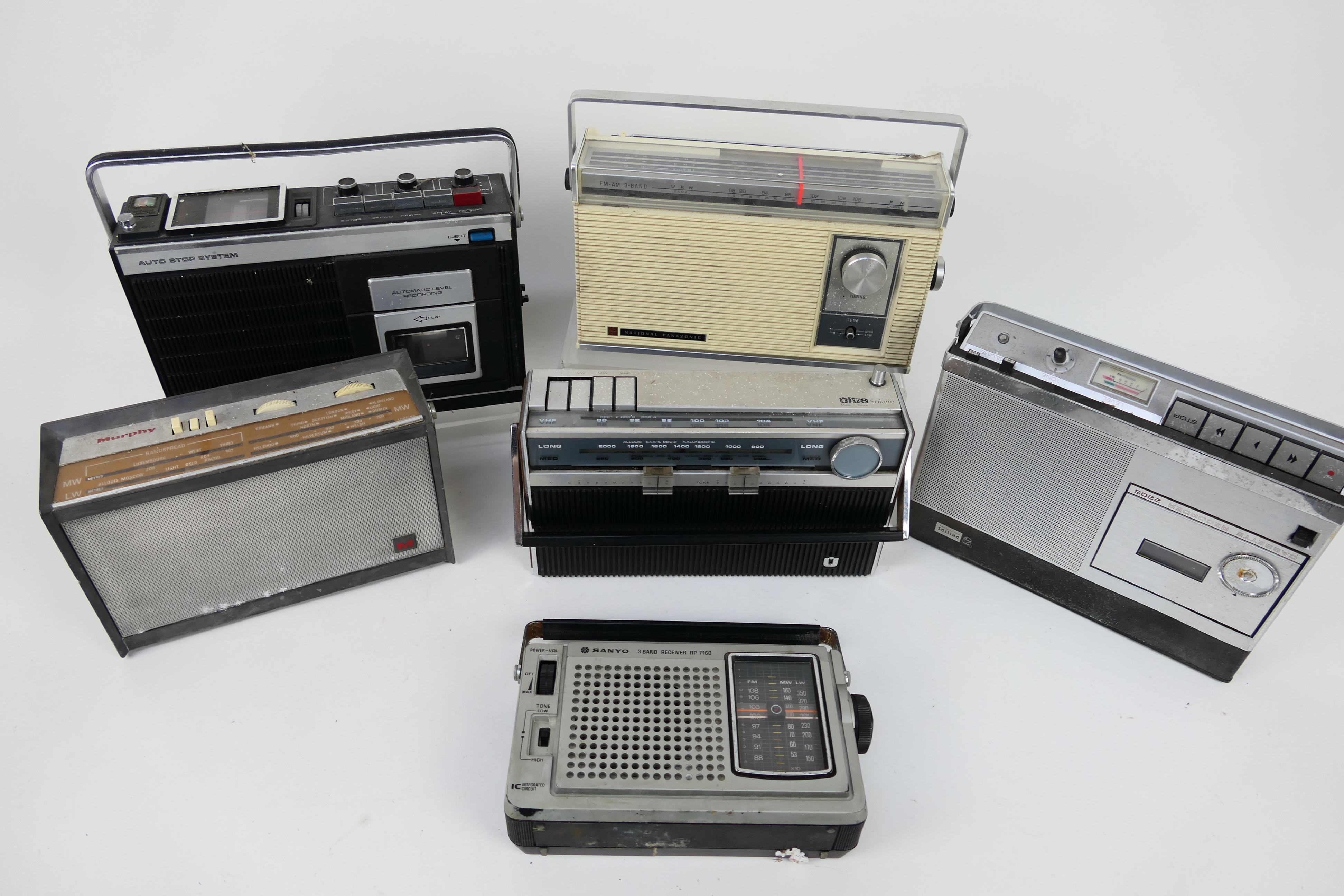 Vintage radios and similar to include Sa