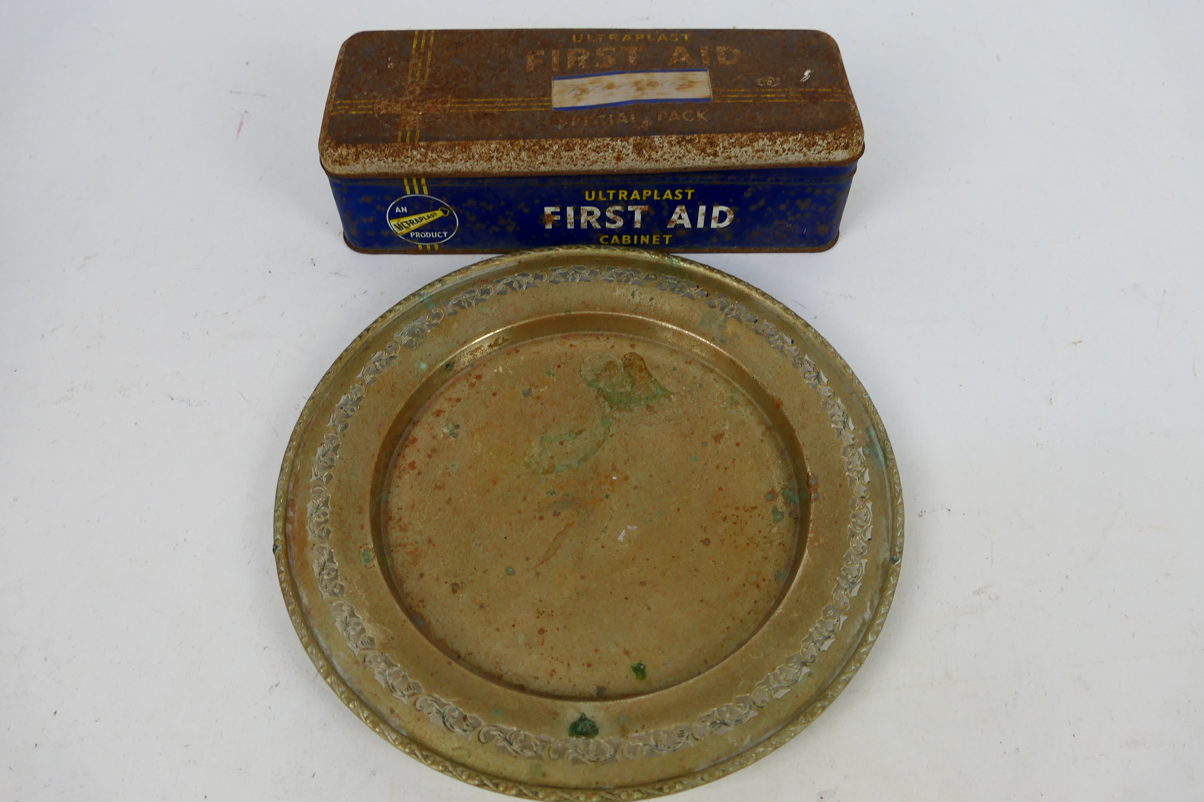 Plated Silver Plate - Ultraplast First Aid Tin.