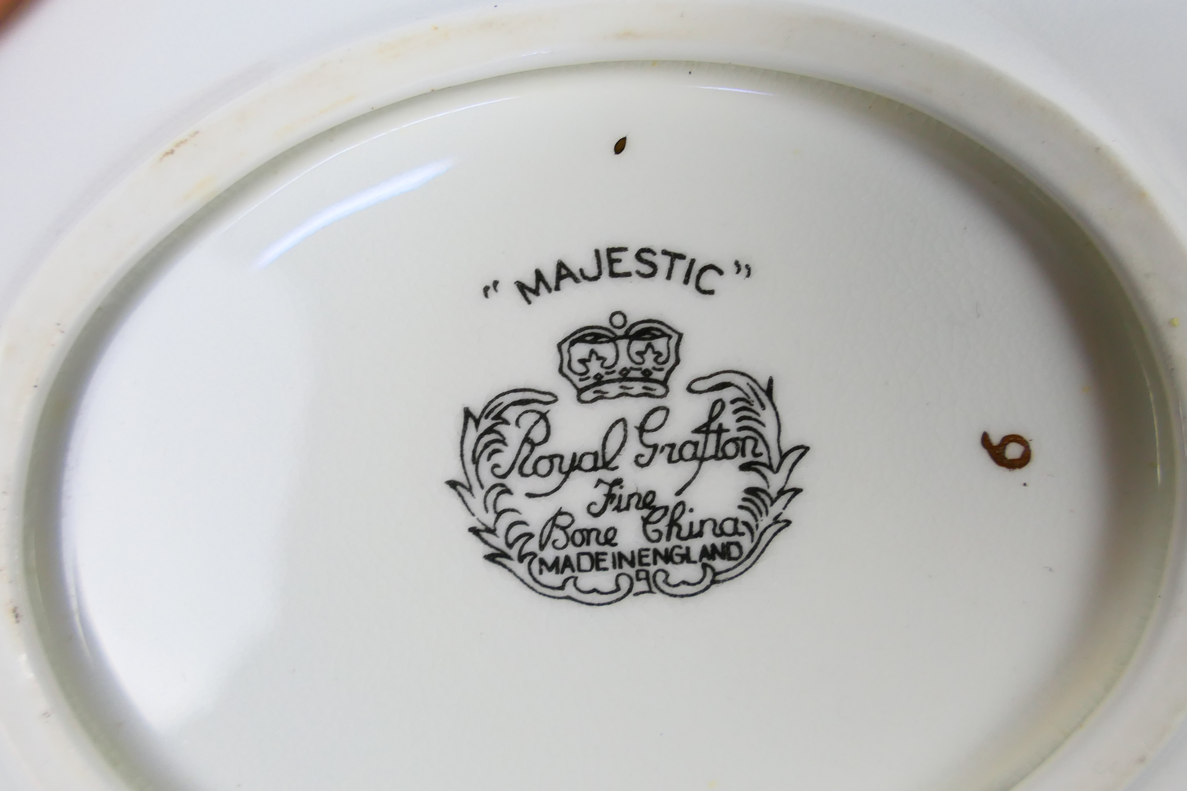 A quantity of Royal Grafton and Royal Standard table wares in the Majestic and similar pattern, - Image 6 of 6