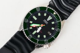A Seiko Automatic diver's watch 7002 7001,