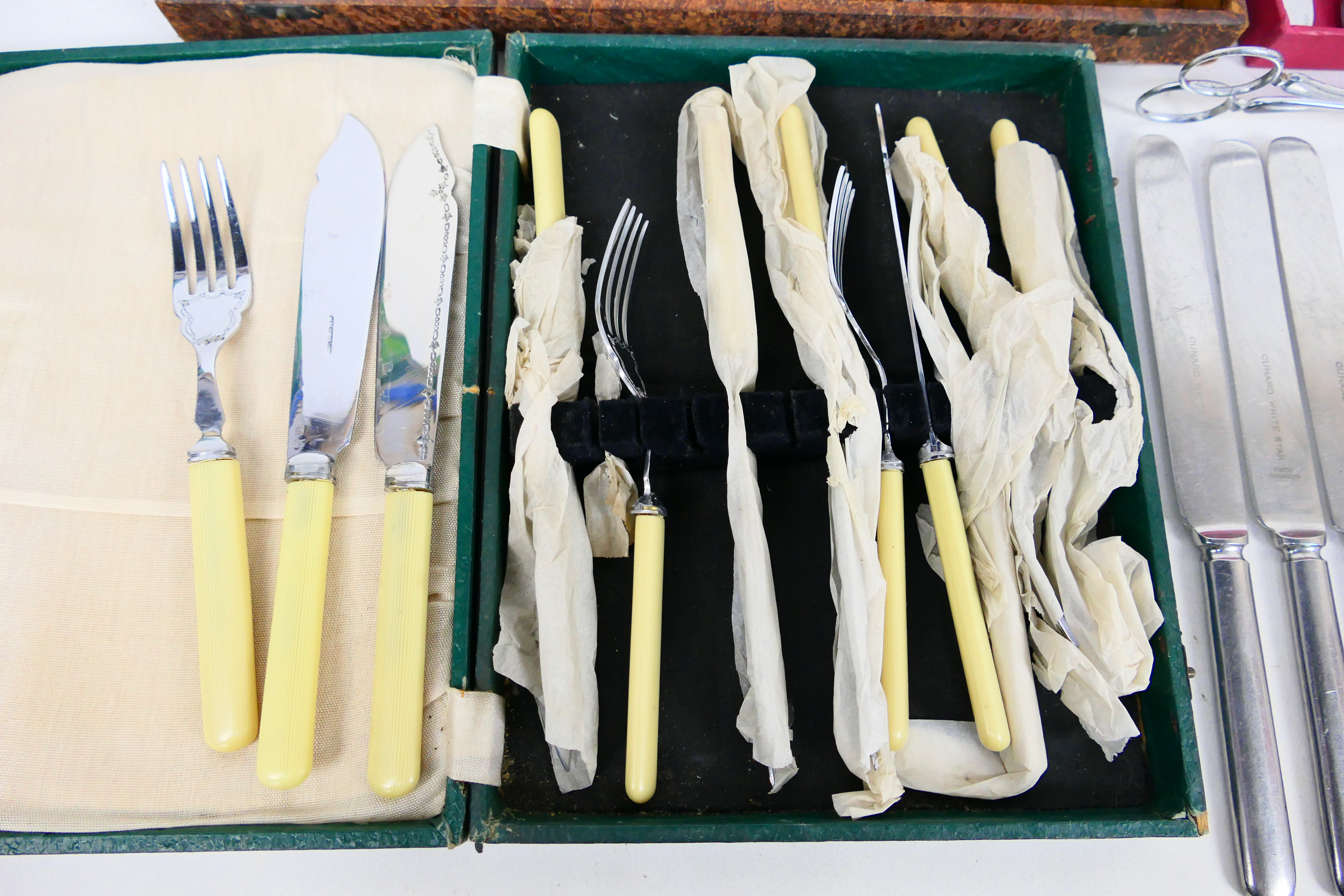 Mixed flatware, loose and cased to include three Cunard White Star Line knives and forks, - Image 4 of 8