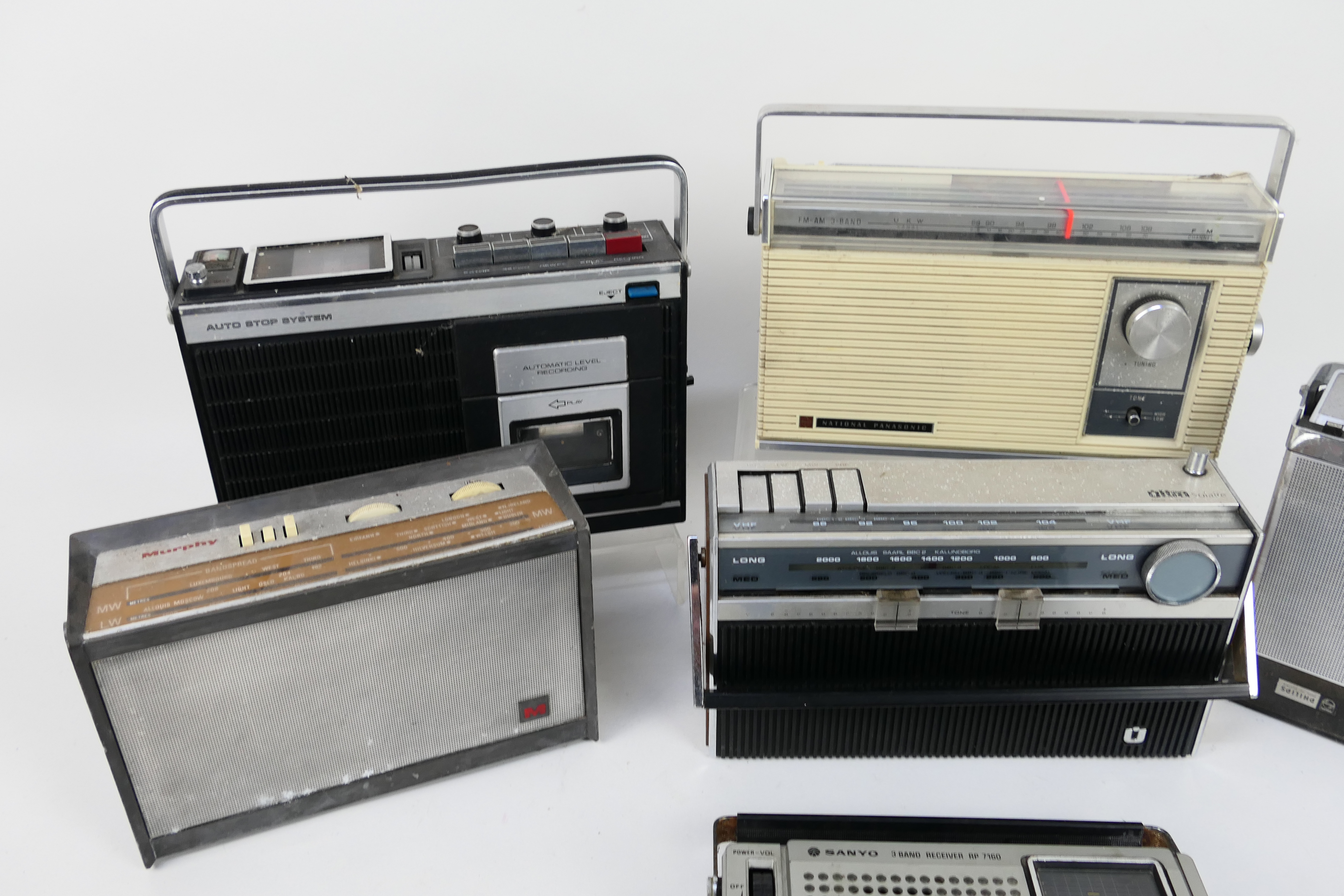 Vintage radios and similar to include Sa - Image 2 of 4