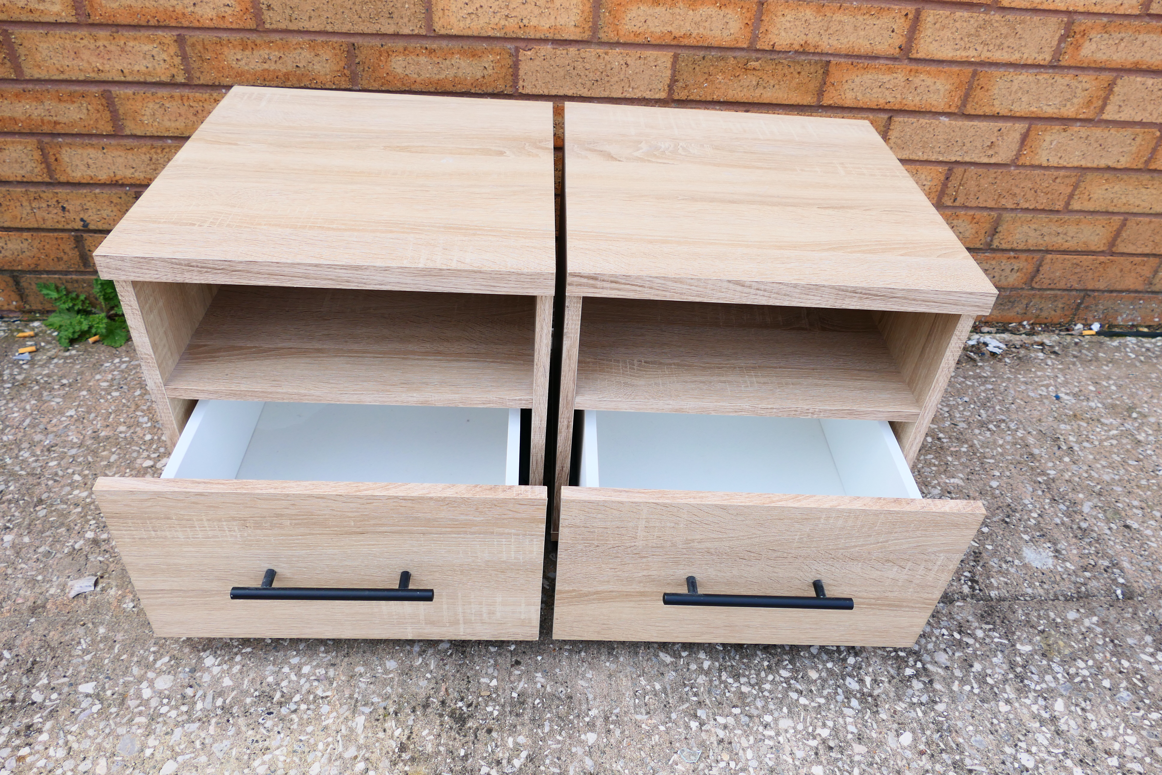 A pair of modern contemporary bedside cabinets, size 38. - Image 3 of 4
