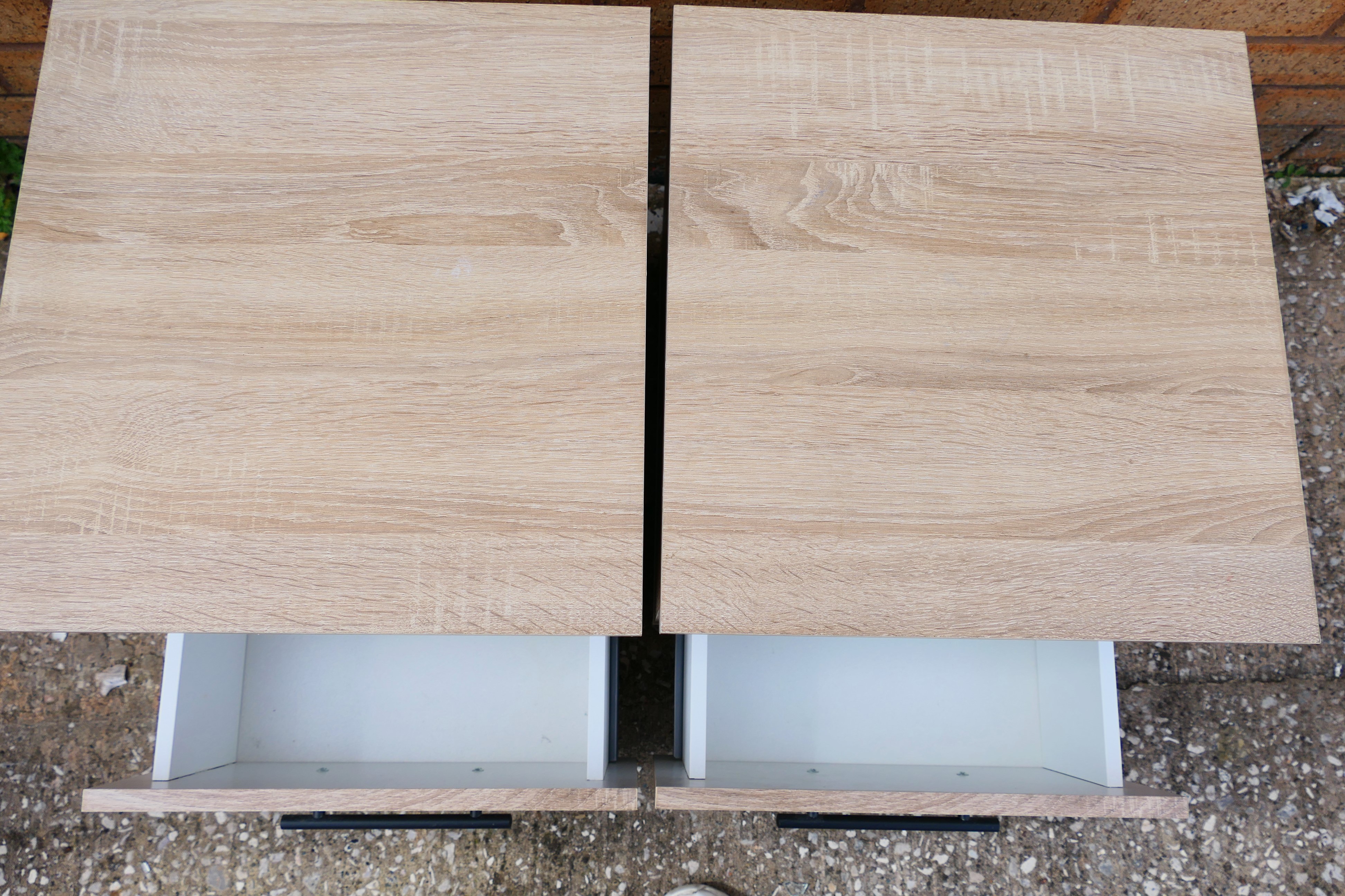 A pair of modern contemporary bedside cabinets, size 38. - Image 4 of 4