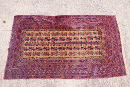 A small rug measuring approximately 155 cm x 90 cm.