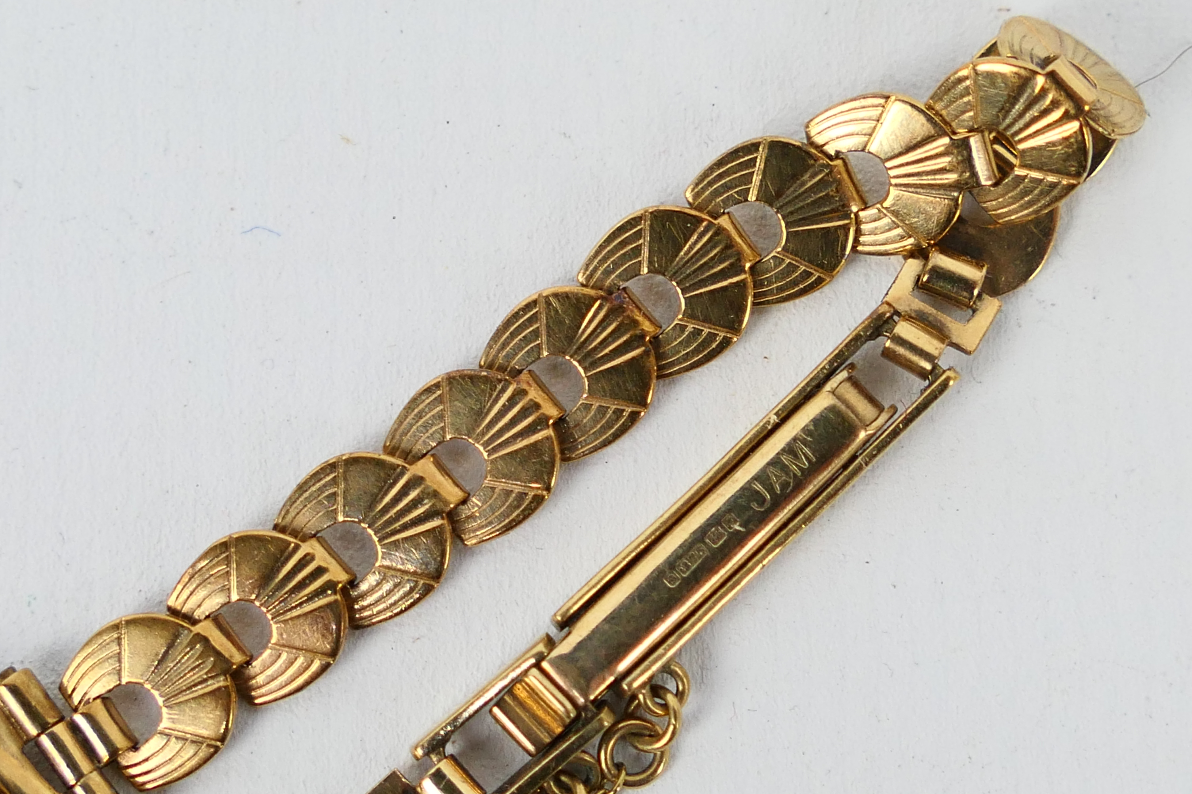 A lady's 9 carat gold Rotary watch, the circular dial with gilt hands and dagger batons, - Image 4 of 6