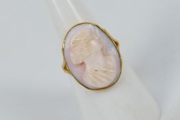 A hallmarked 22 carat yellow gold cameo ring, size M½, approx weight 4.