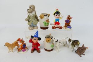 A small group of ceramic figures and similar to include Royal Doulton, Royal Dux,