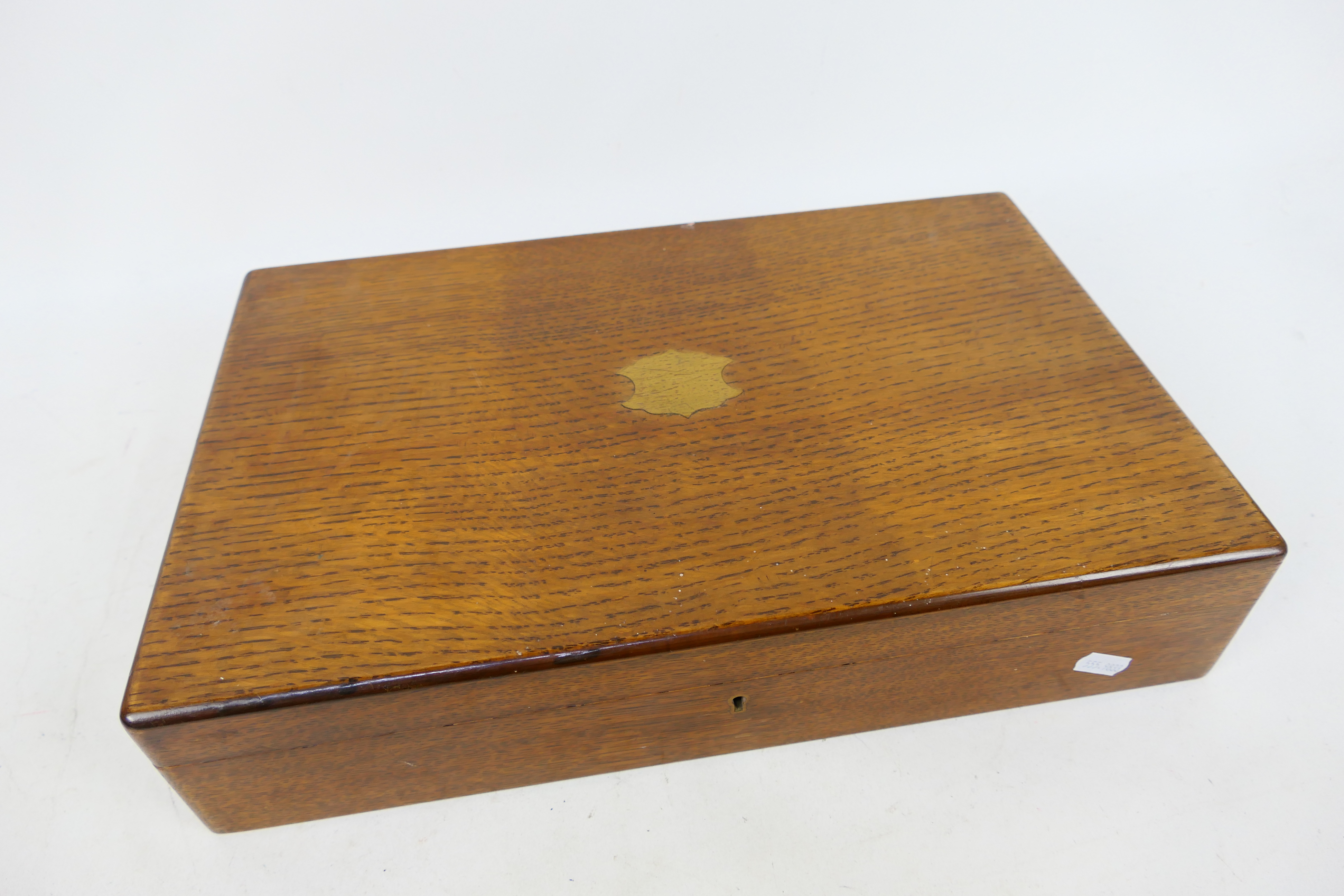 An oak cased canteen of cutlery. - Image 6 of 6