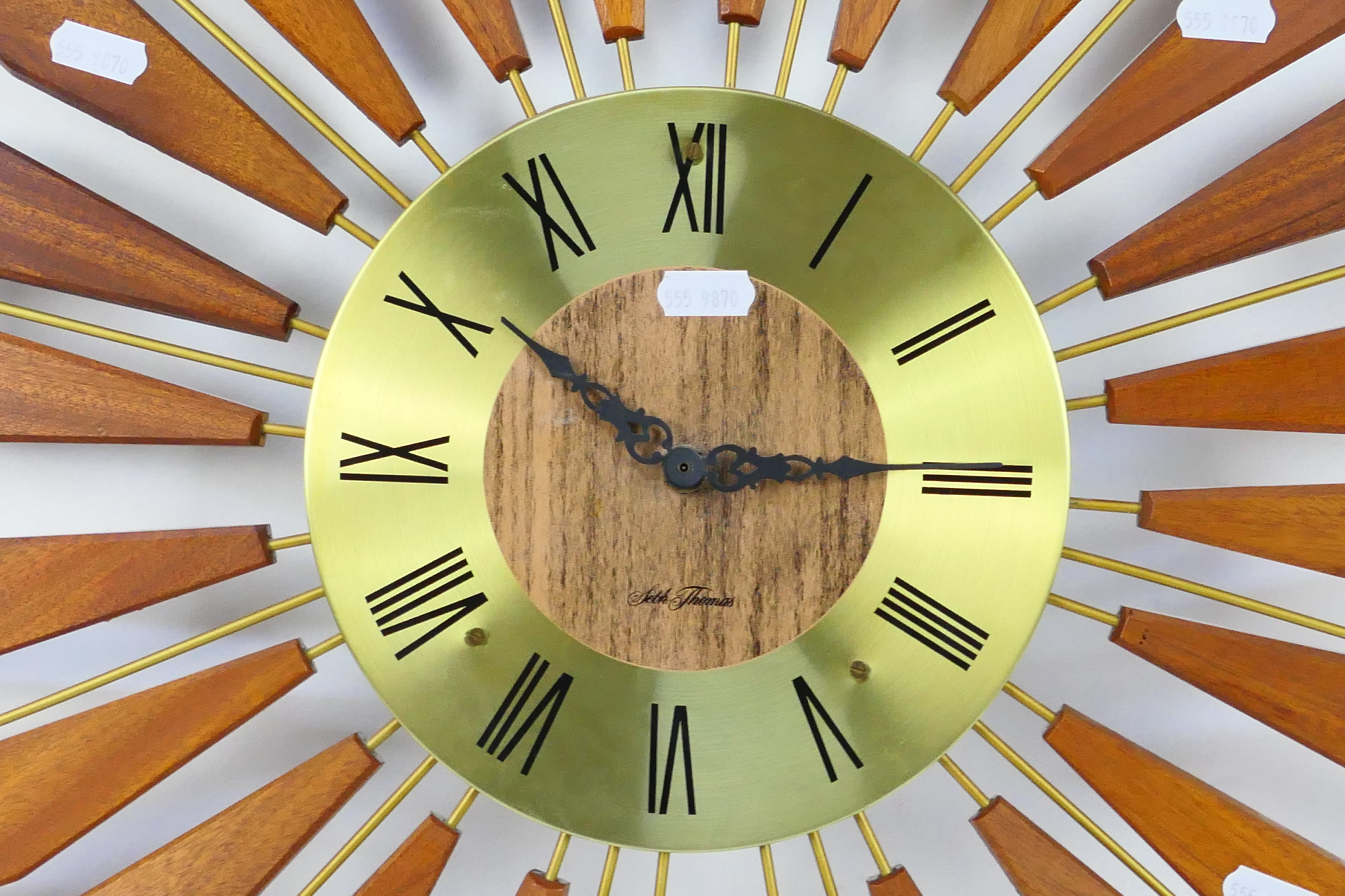 A Seth Thomas Sunburst wall clock, approximately 82 cm (d). - Image 2 of 4