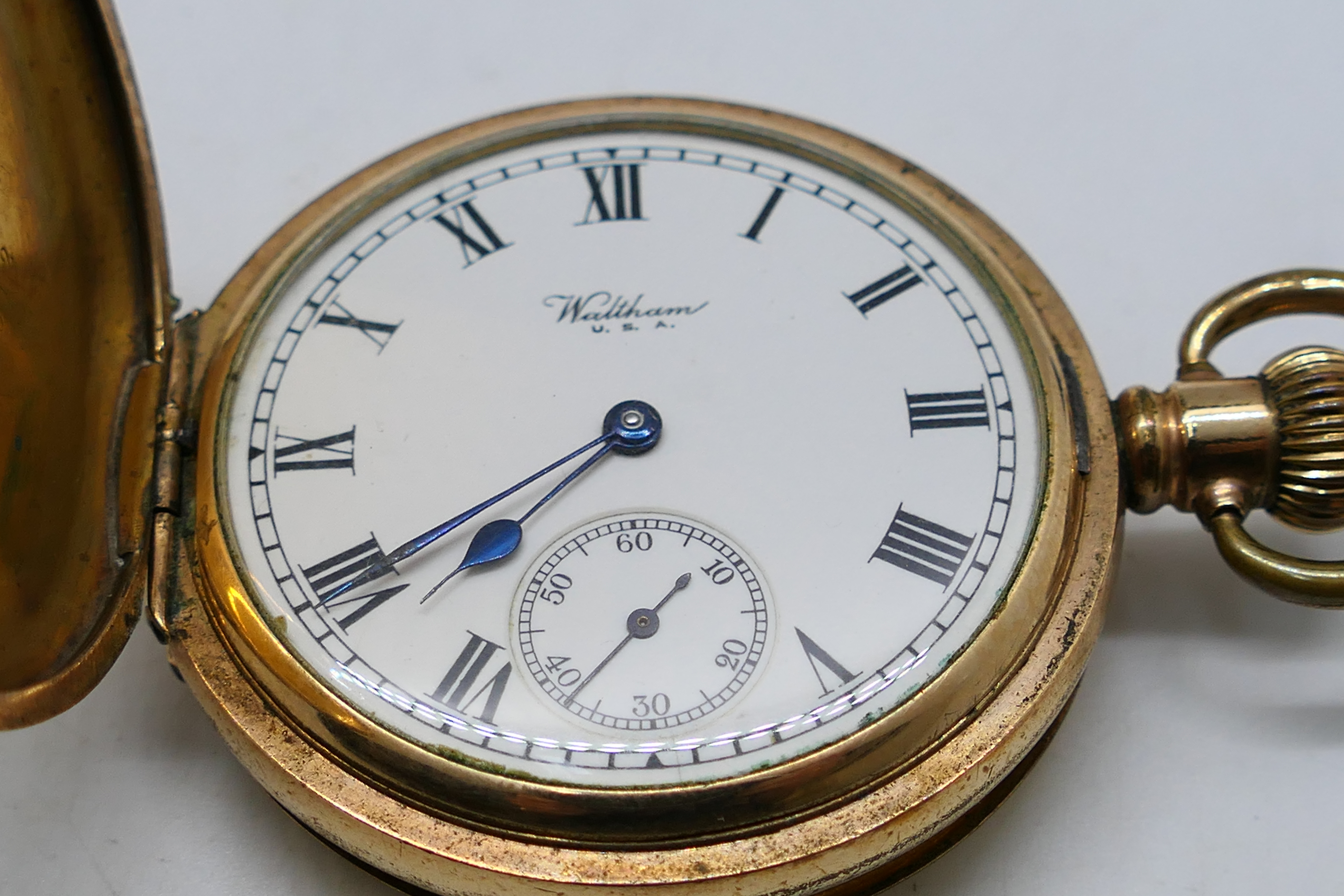 A gold plated full hunter Waltham pocket watch, Roman numerals to a white enamel dial, - Image 3 of 10