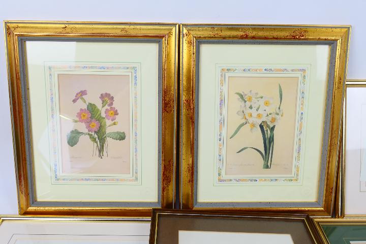 A collection of framed prints to include flowers studies, various image sizes. - Image 2 of 4