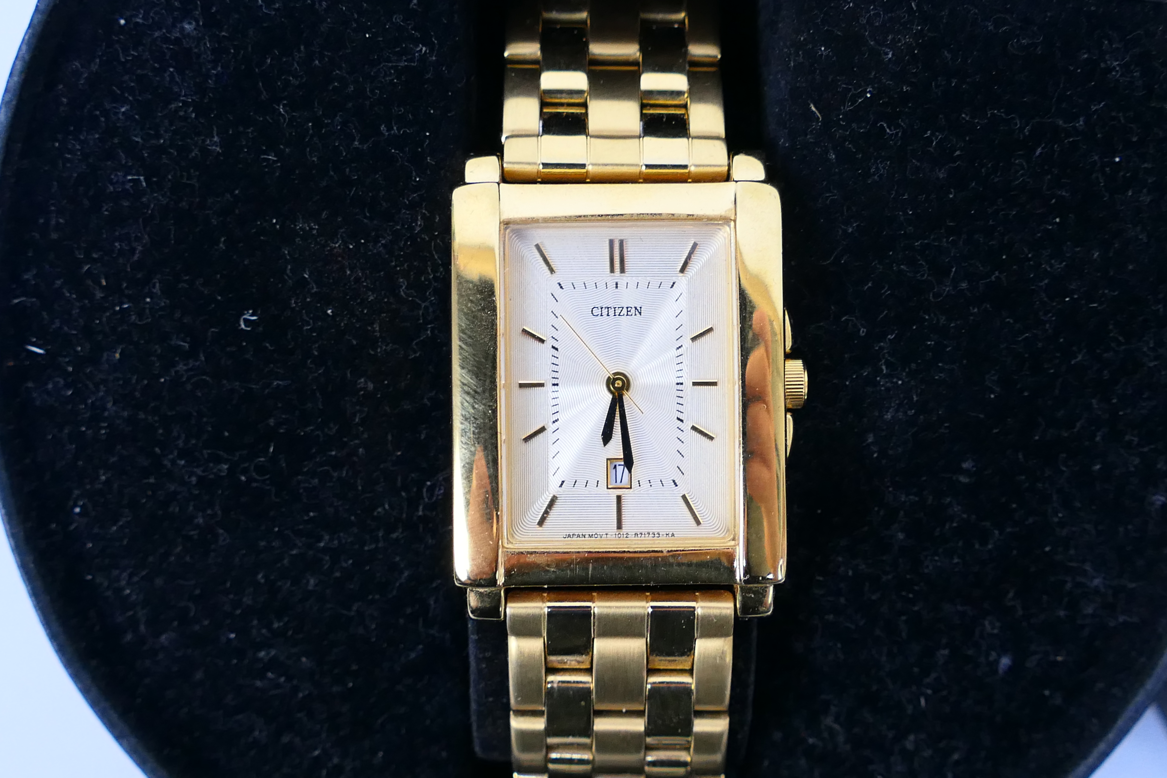 A collection of wrist watches to include Citizen, Accurist, Rotary and other. - Image 2 of 5