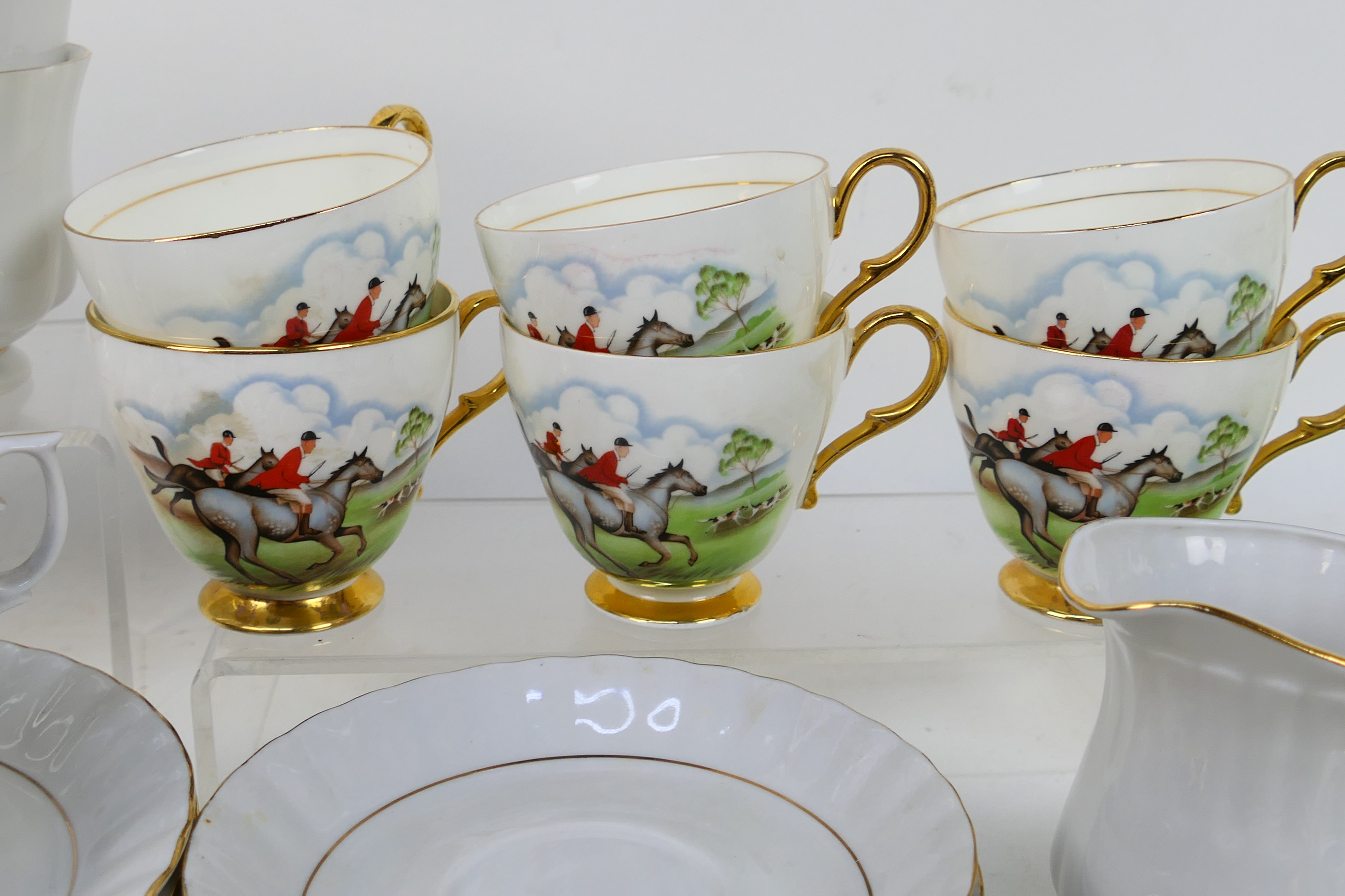 A collection of mixed tea wares to inclu - Image 4 of 10