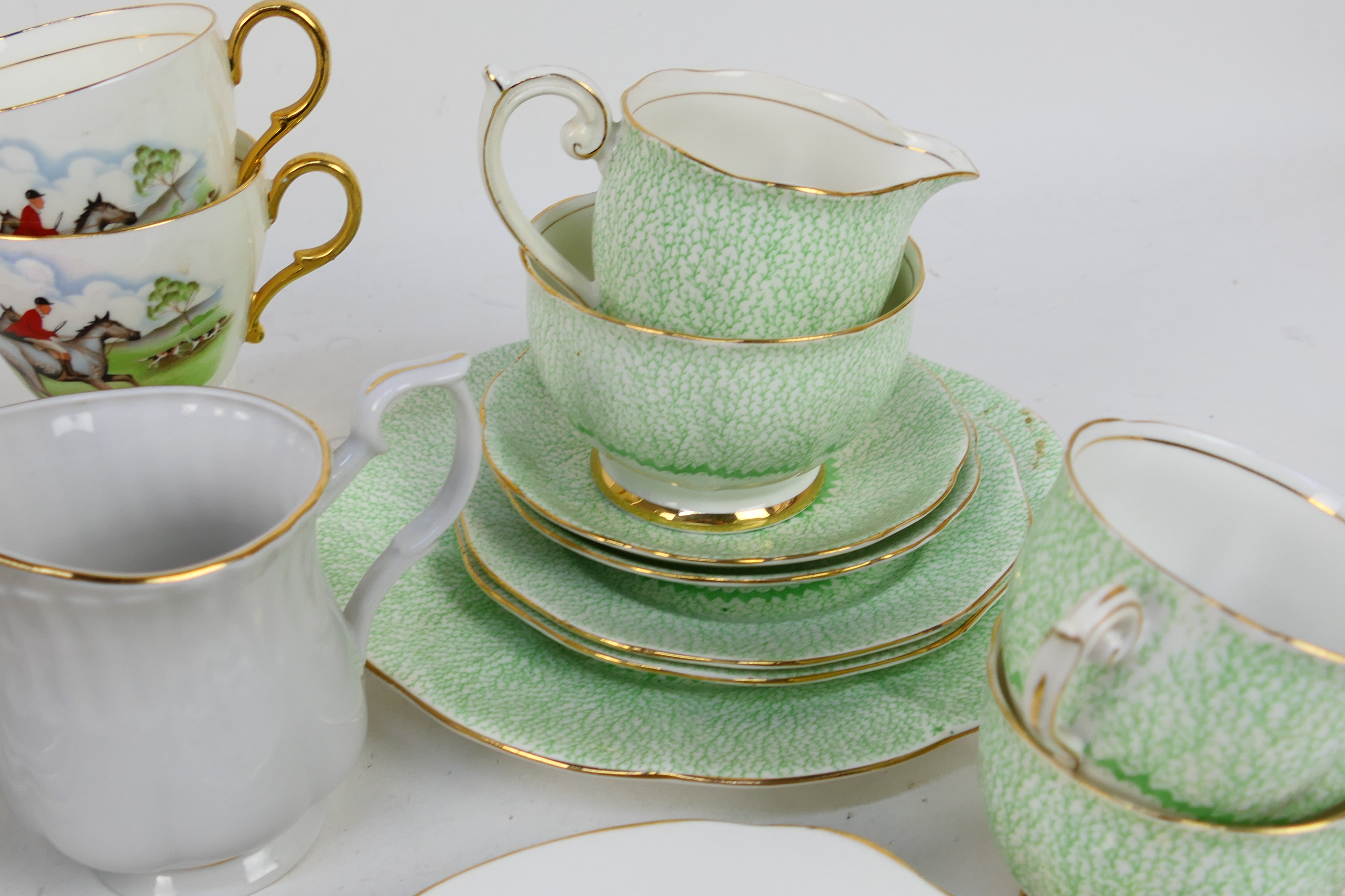 A collection of mixed tea wares to inclu - Image 6 of 10