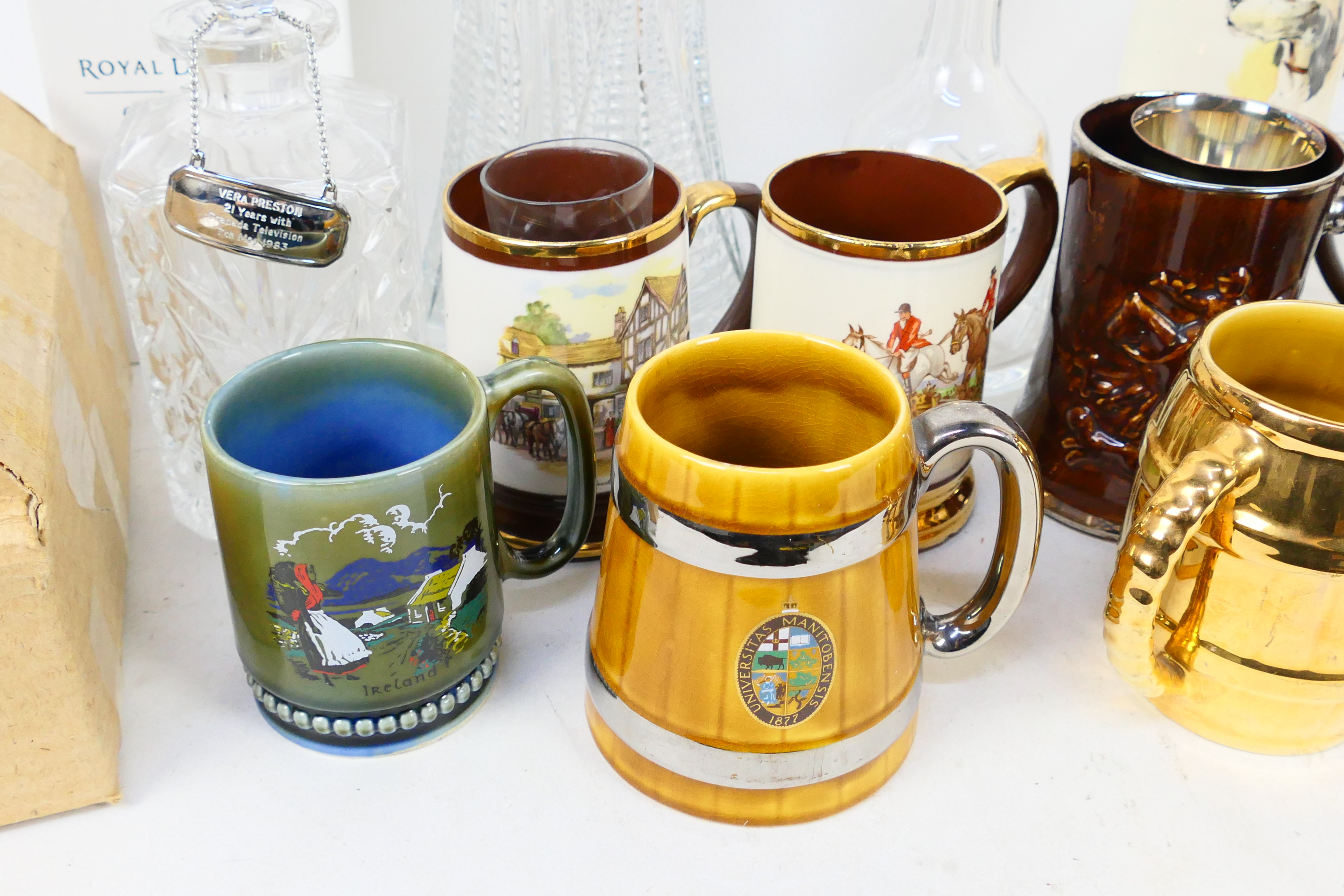 A mixed lot of ceramics and glassware. [ - Image 3 of 5