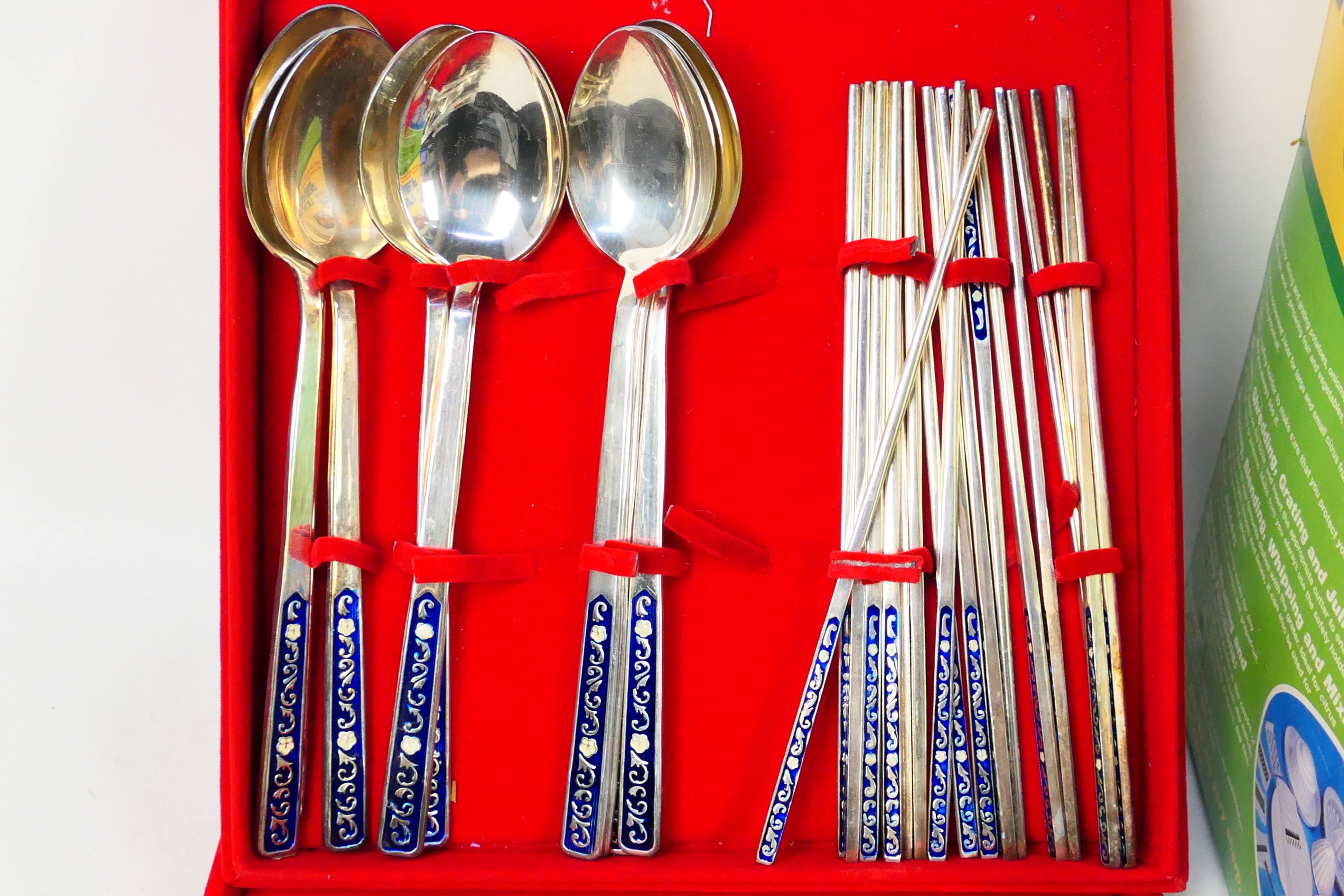 A mixed lot to include flatware, televis - Image 2 of 3