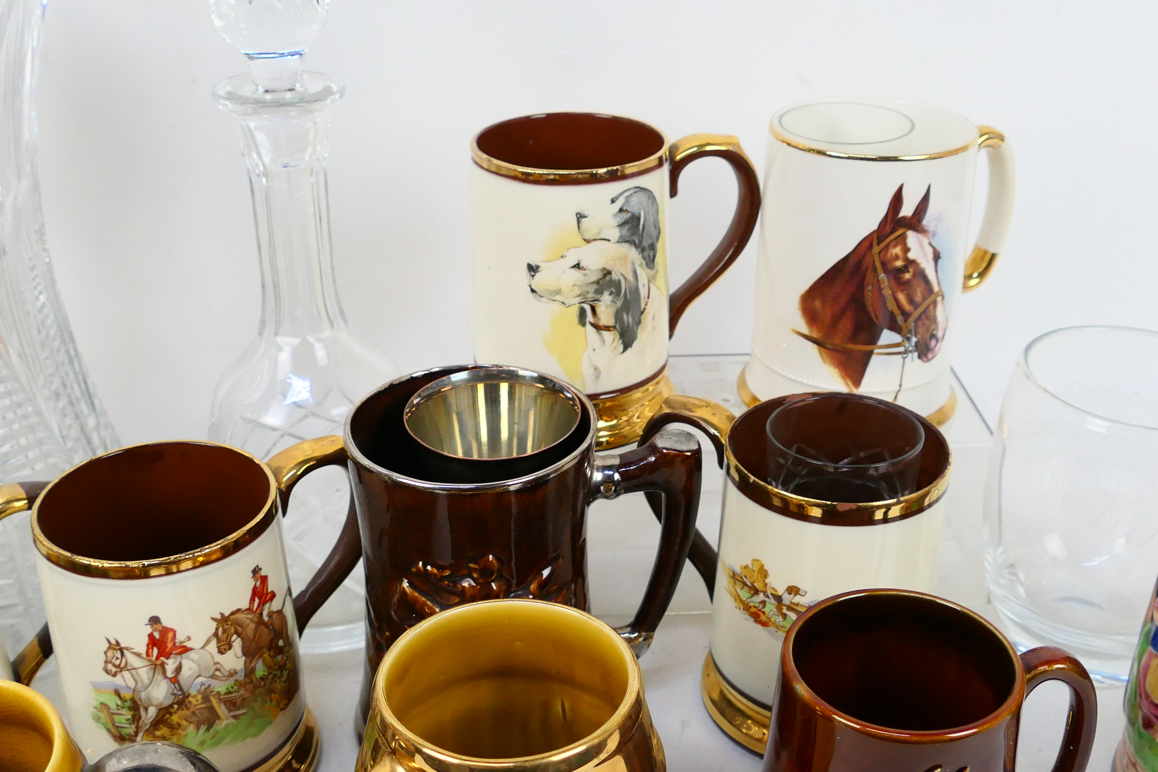 A mixed lot of ceramics and glassware. [ - Image 5 of 5