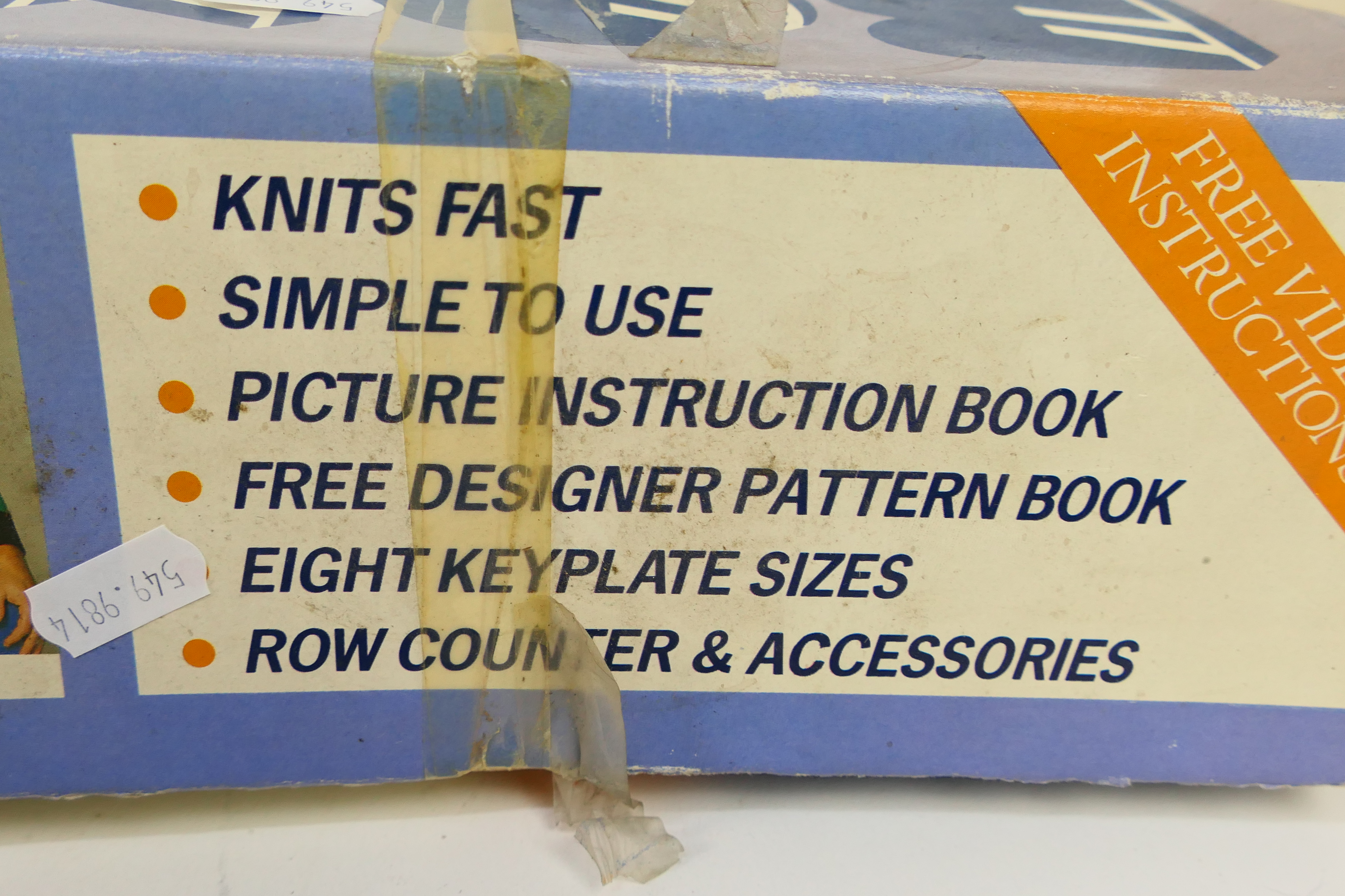 A boxed Bond Elite knitting machine. [W] - Image 3 of 3