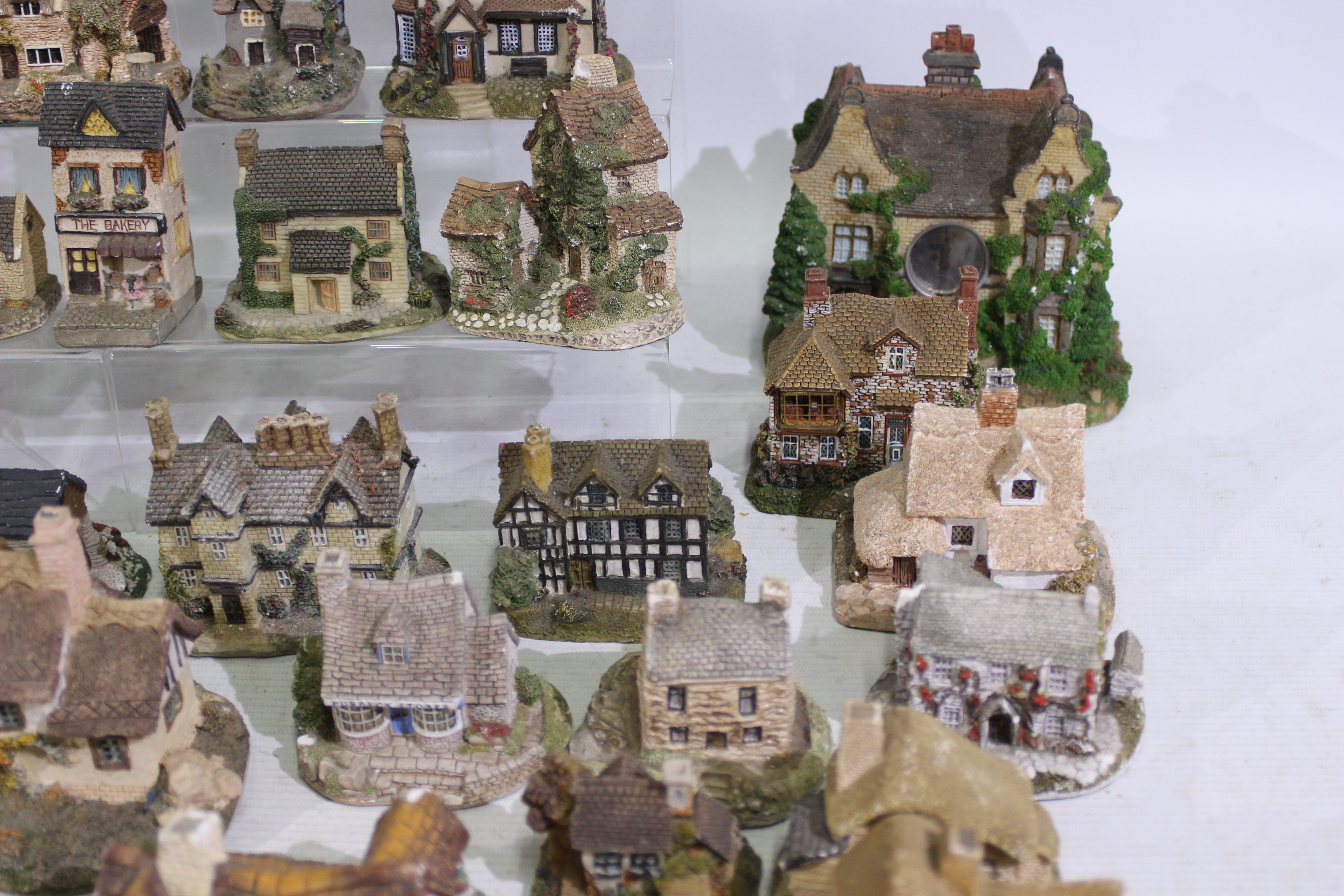 A quantity of model cottages and similar - Image 4 of 6