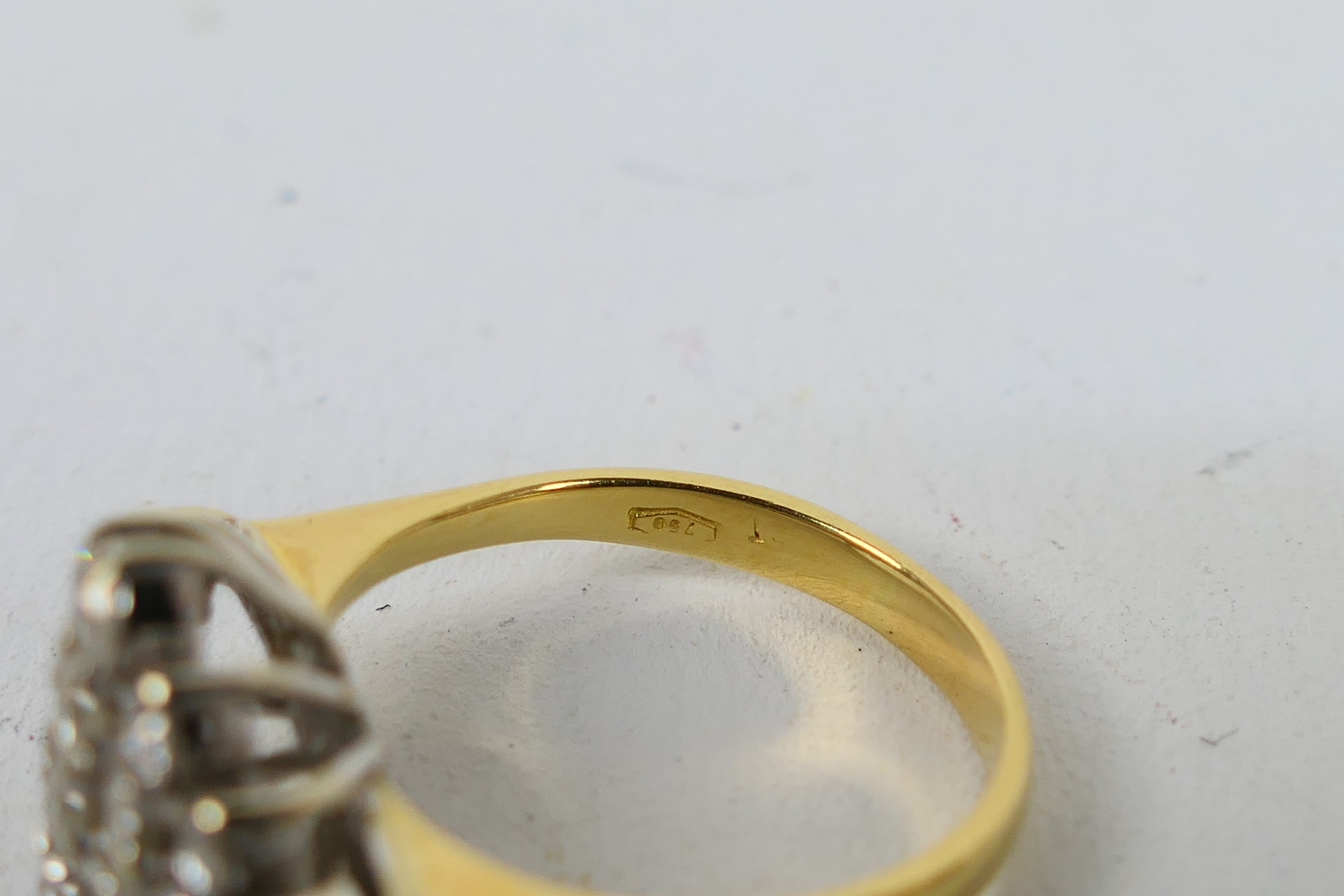 An 18ct yellow gold Diamond boat shaped - Image 4 of 5