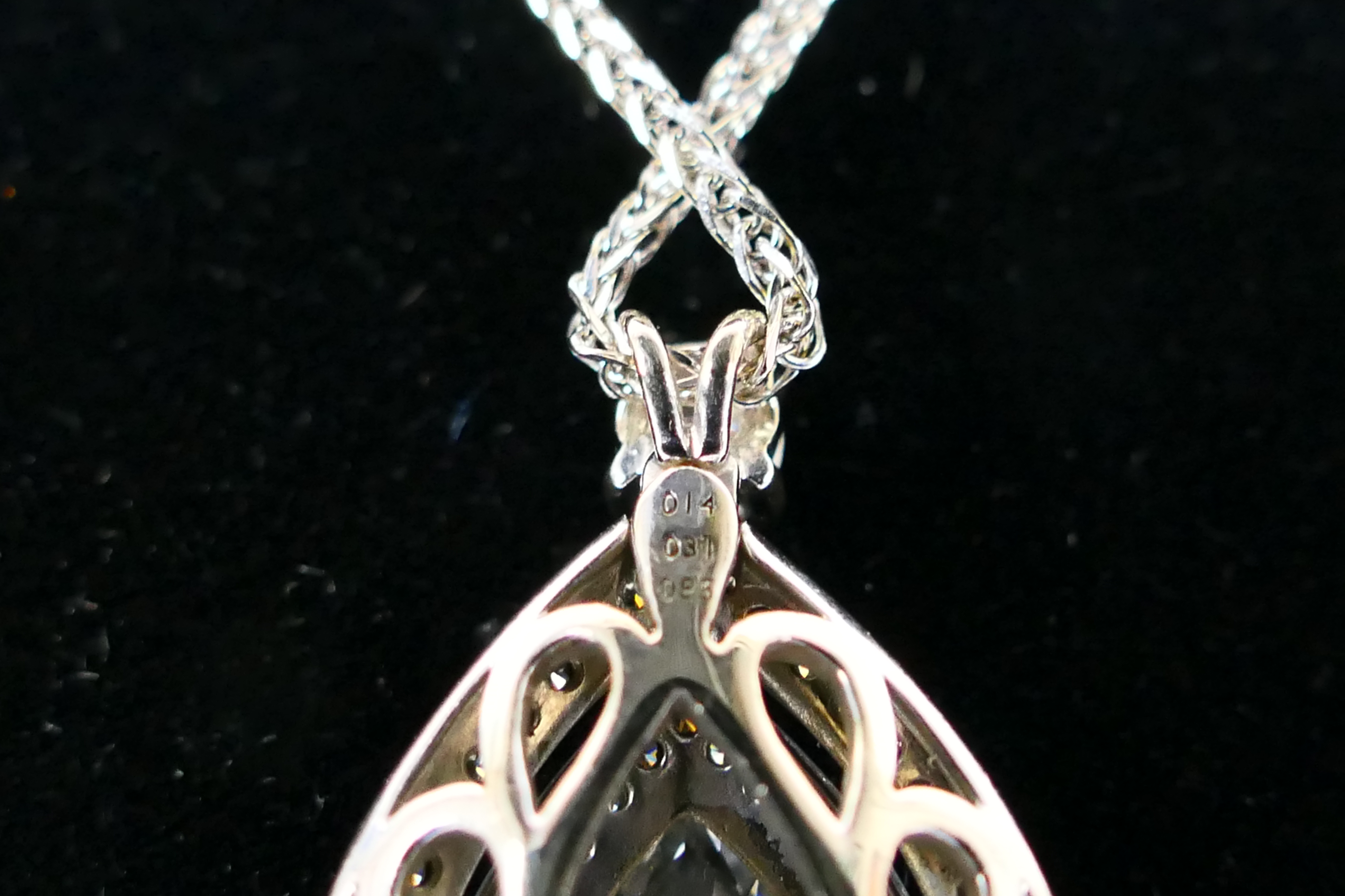 An 18ct white gold Diamond pendant conta - Image 7 of 11