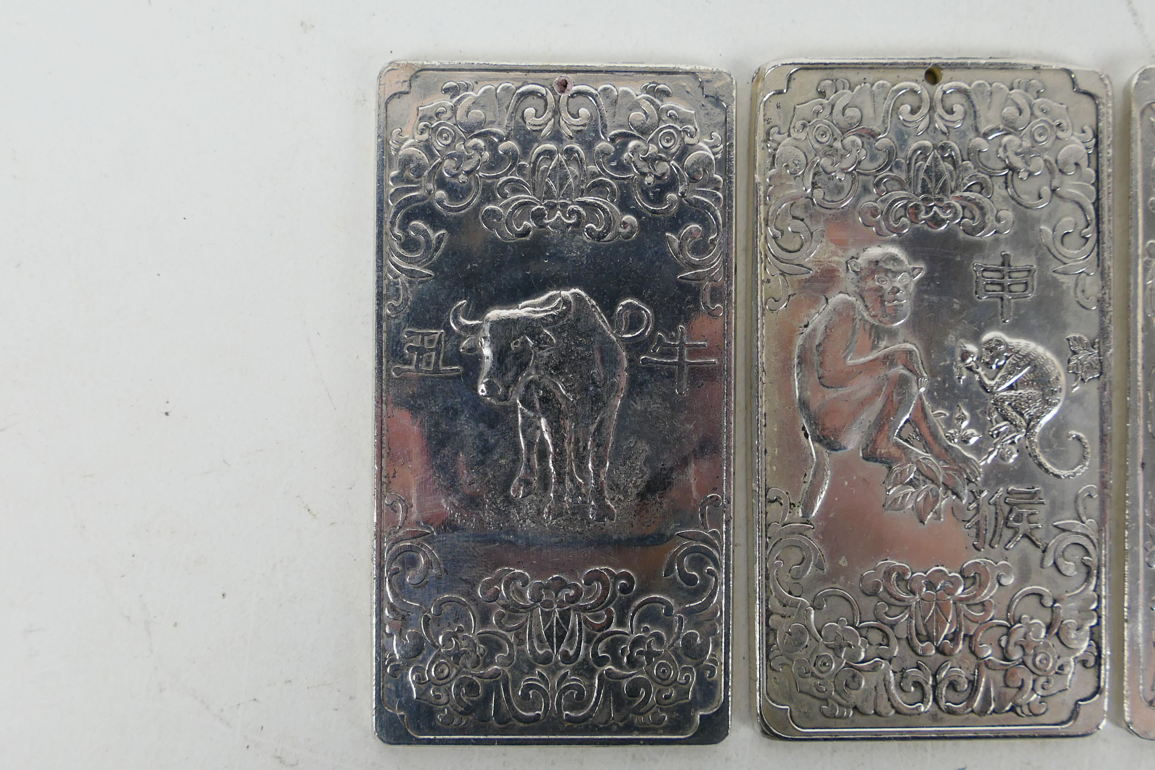 Three Chinese white metal trade tokens / - Image 2 of 8