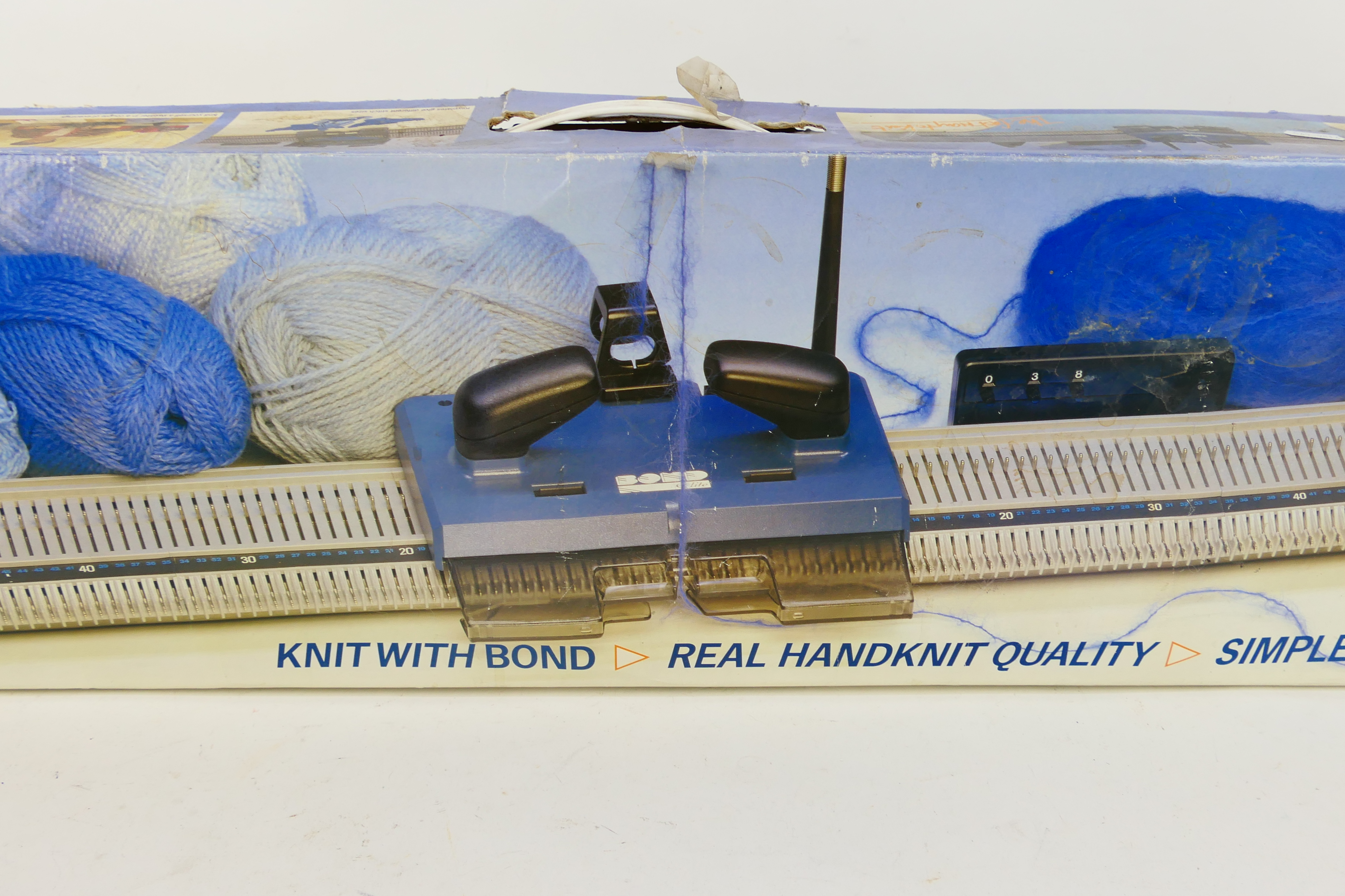 A boxed Bond Elite knitting machine. [W] - Image 2 of 3