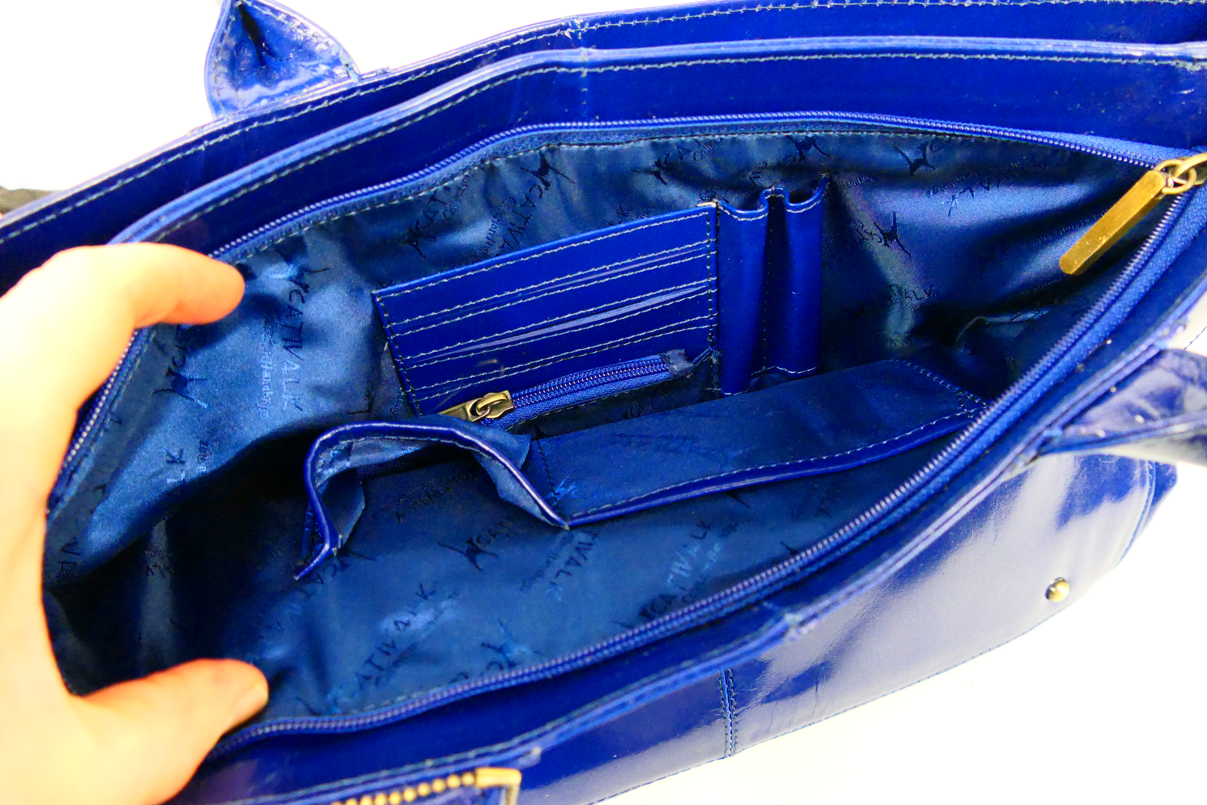 Catwalk Collection - A Catwalk Collection dark blue leather handbag - Handbag has two inside zip - Image 4 of 5