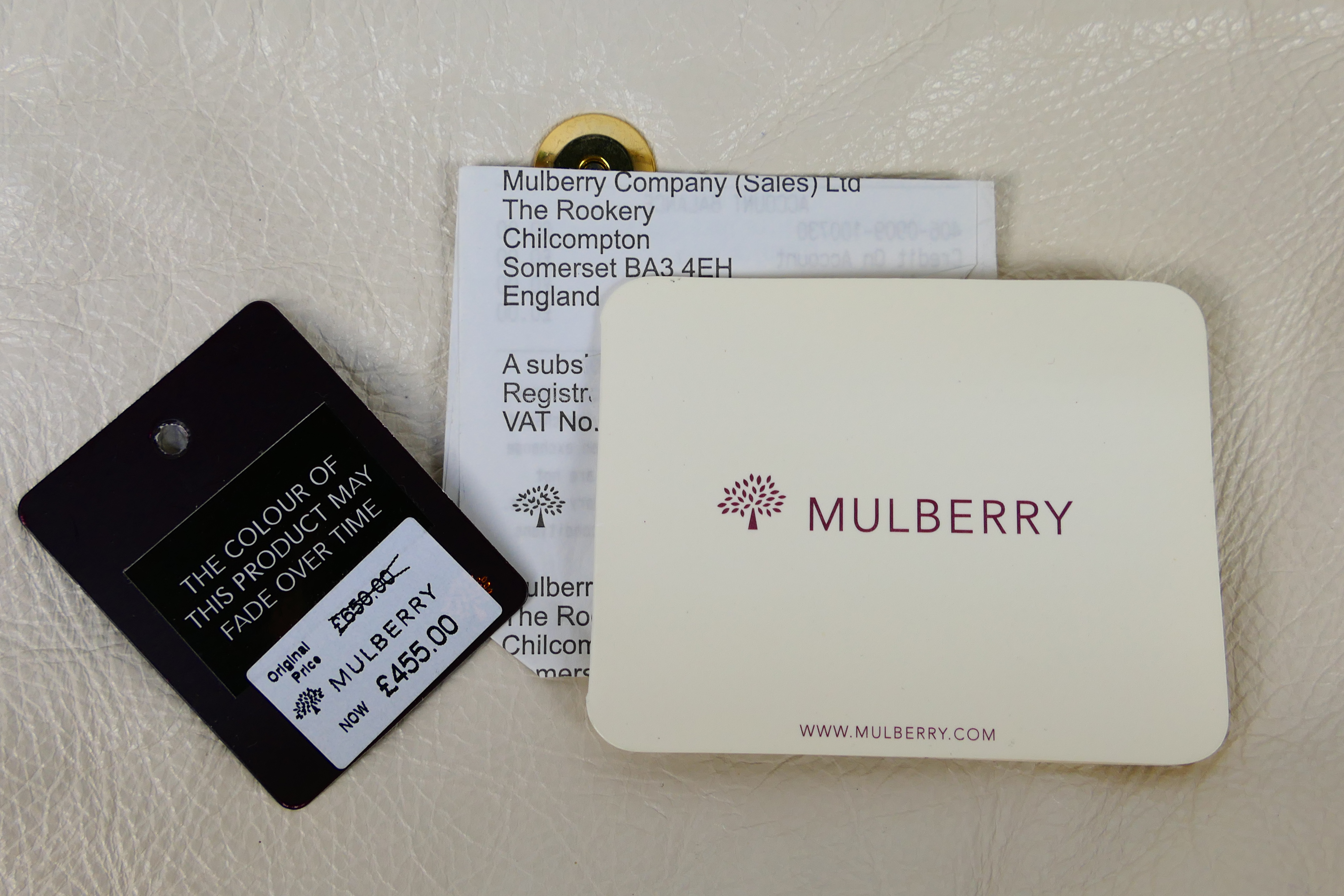 Mulberry - An ivory-coloured Mulberry leather handbag - Handbag has one interior zip pocket and one - Image 9 of 9