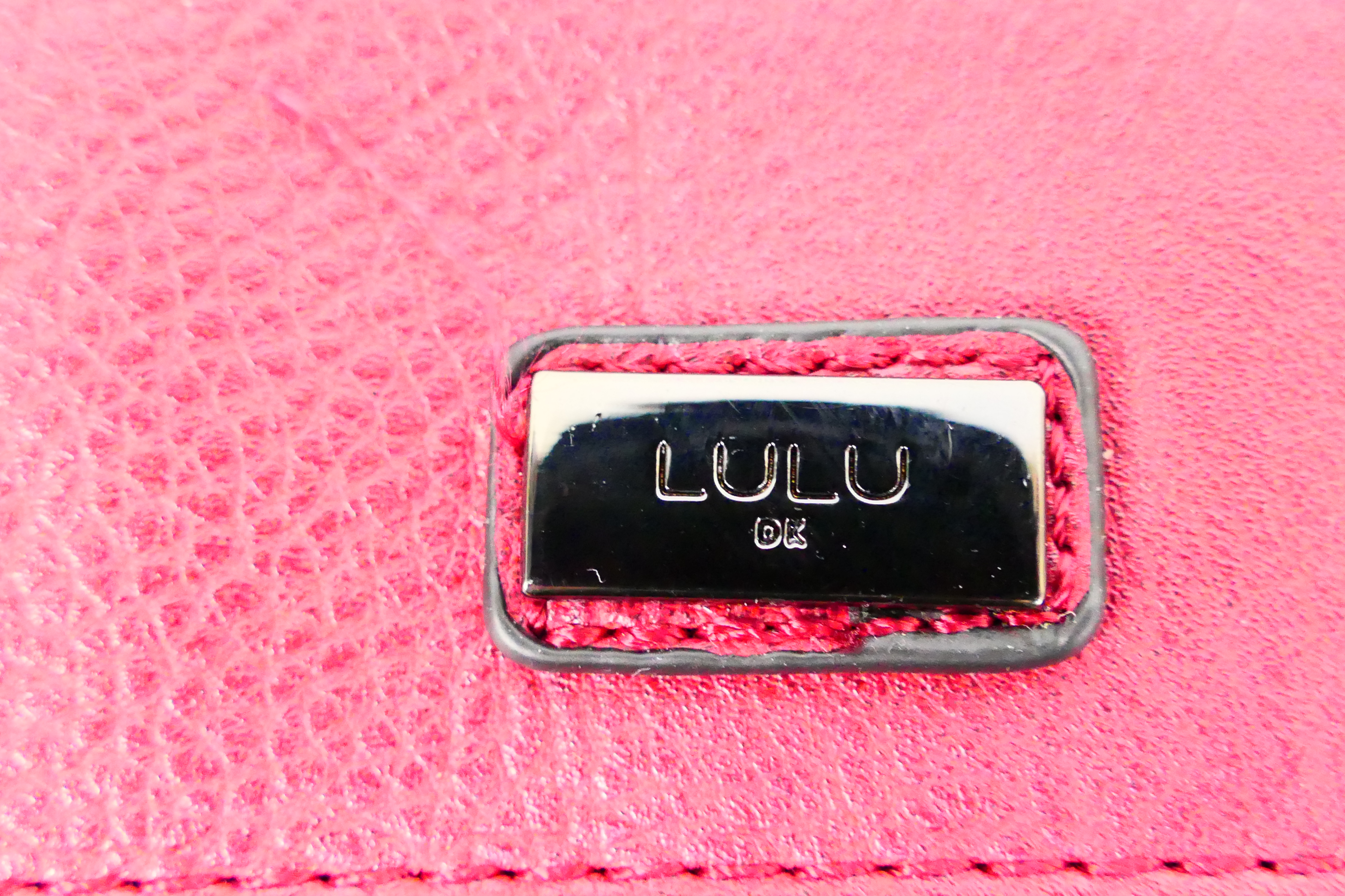 Lulu - A dark red Lulu leather handbag with shoulder strap - Handbag has four inner pouches, - Image 4 of 6