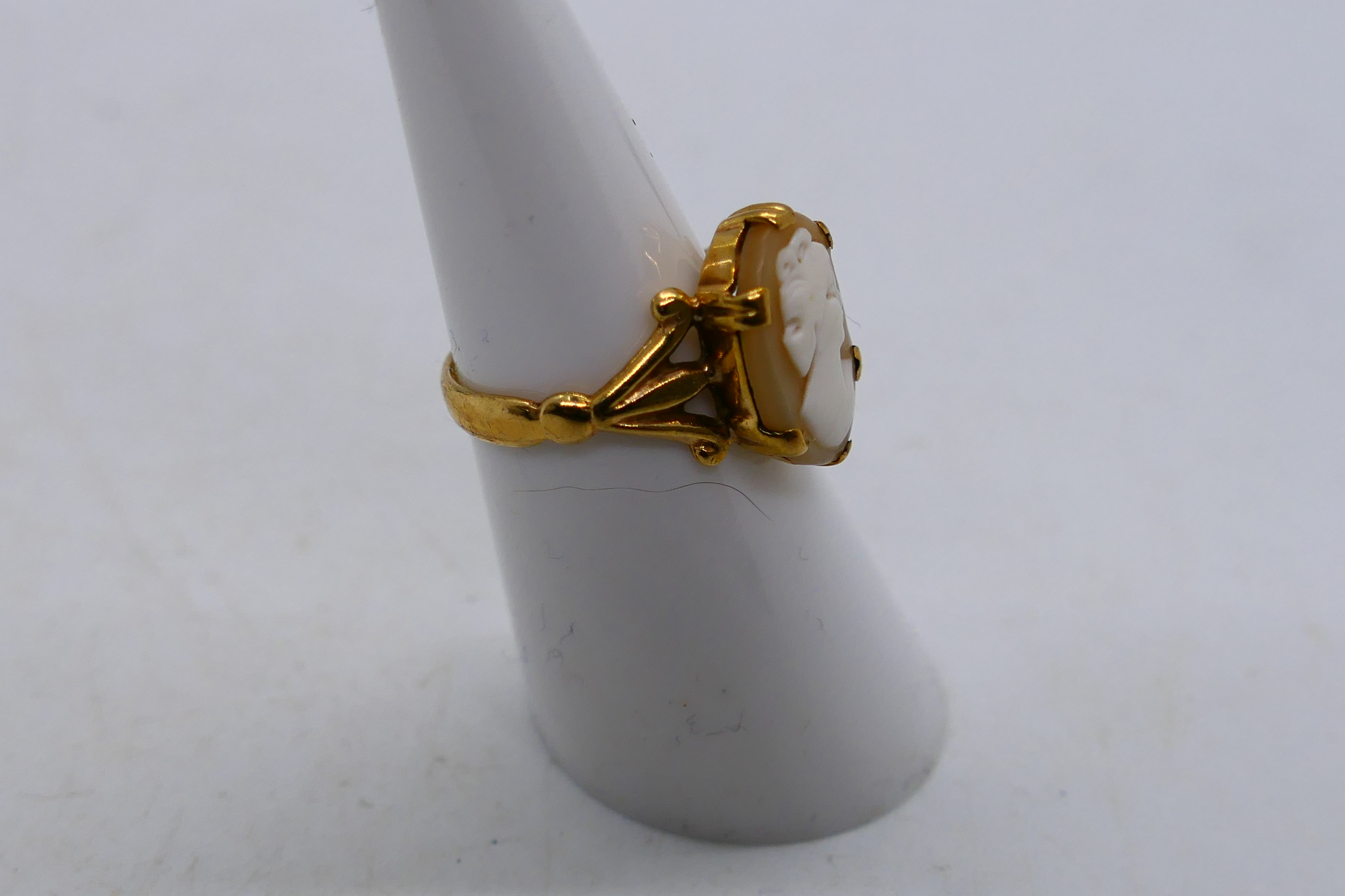 A 9ct yellow gold cameo ring, size M, approximately 2.7 grams. - Image 2 of 3