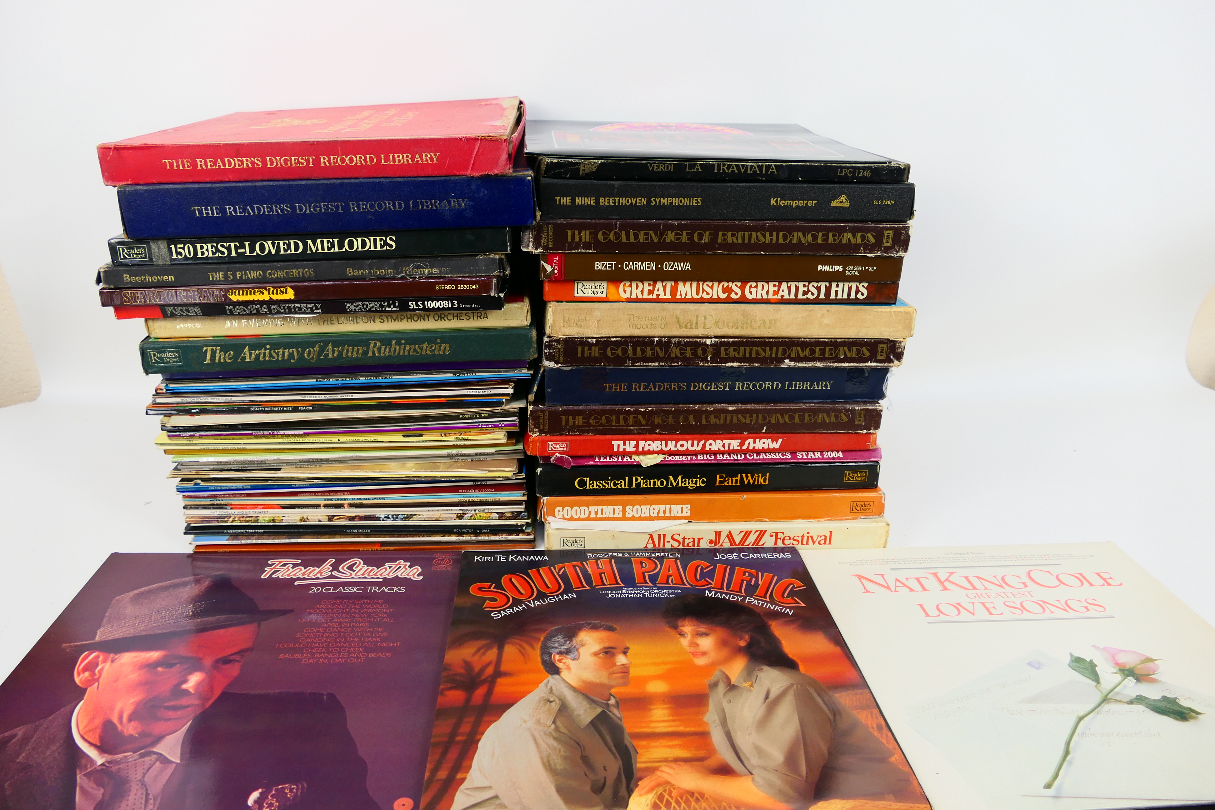 A collection of 12" vinyl records to inc