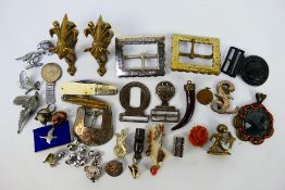 Mixed collectables to include pin badges, penknives, belt buckles and other.