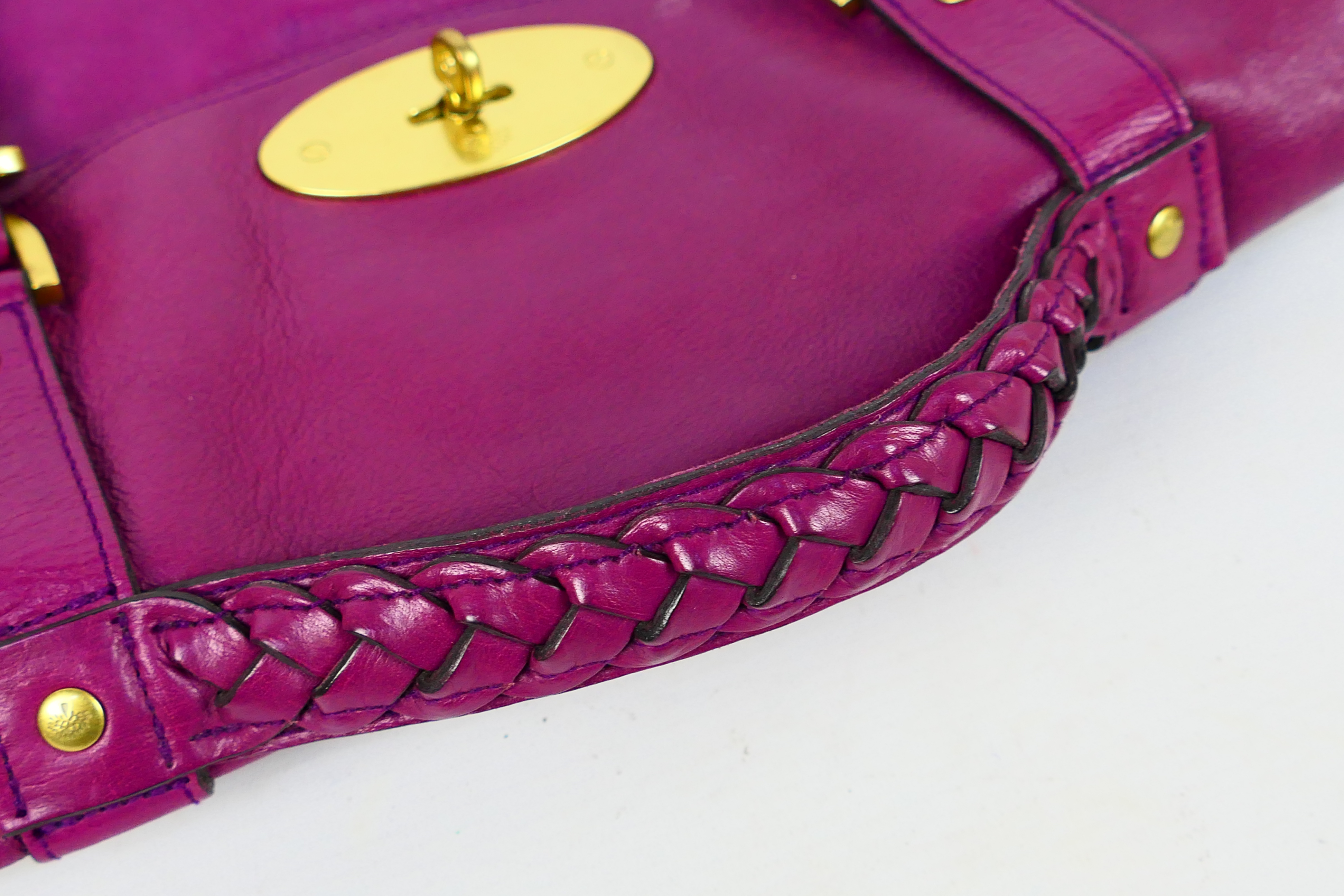 Mulberry - A raspberry Mulberry leather handbag - Handbag has one interior zip pocket and one pouch. - Image 5 of 9