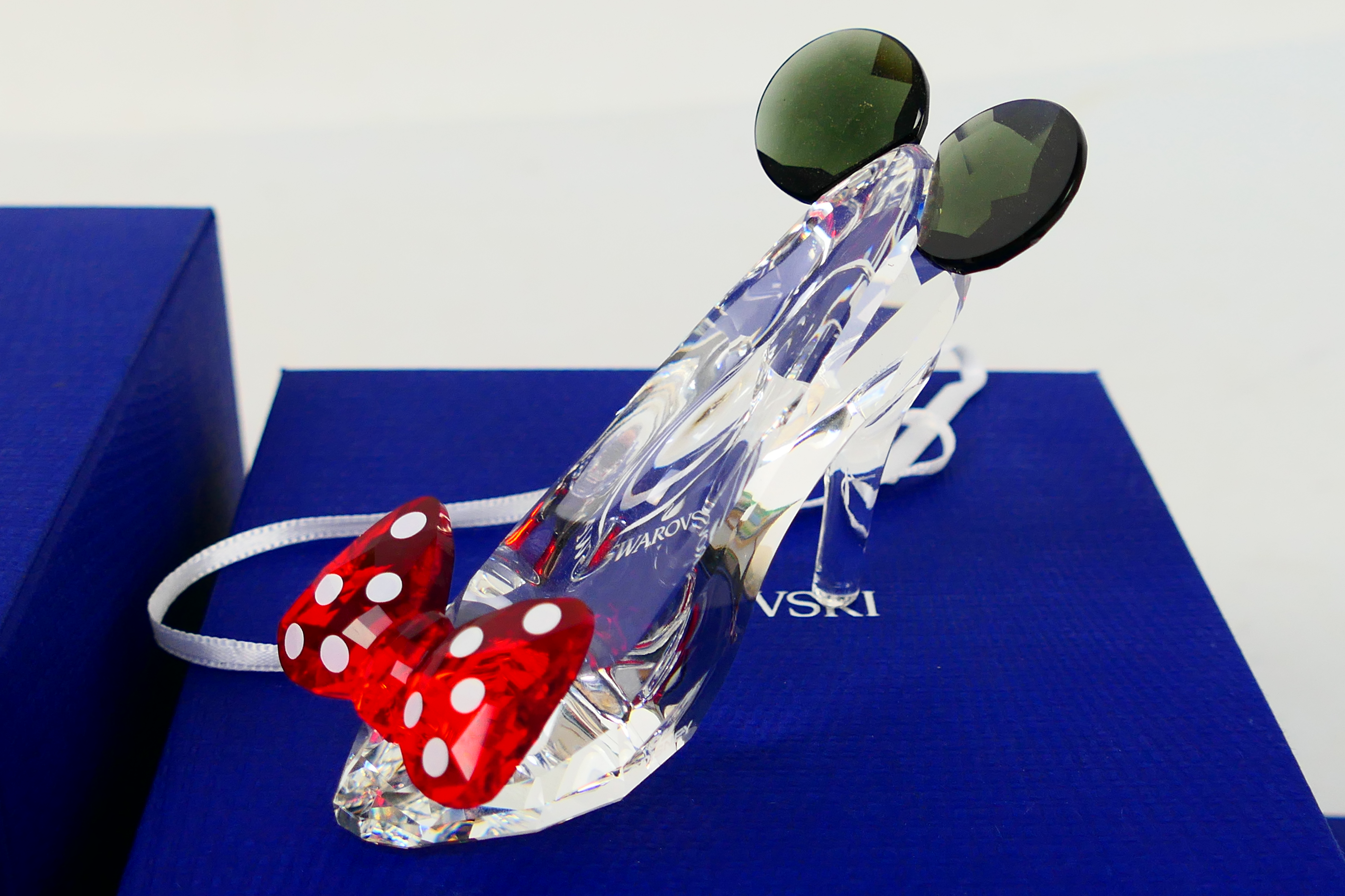 Swarovski - A collection of boxed pieces to include a Disney Minnie Mouse Inspired Shoe ornament, - Image 2 of 5