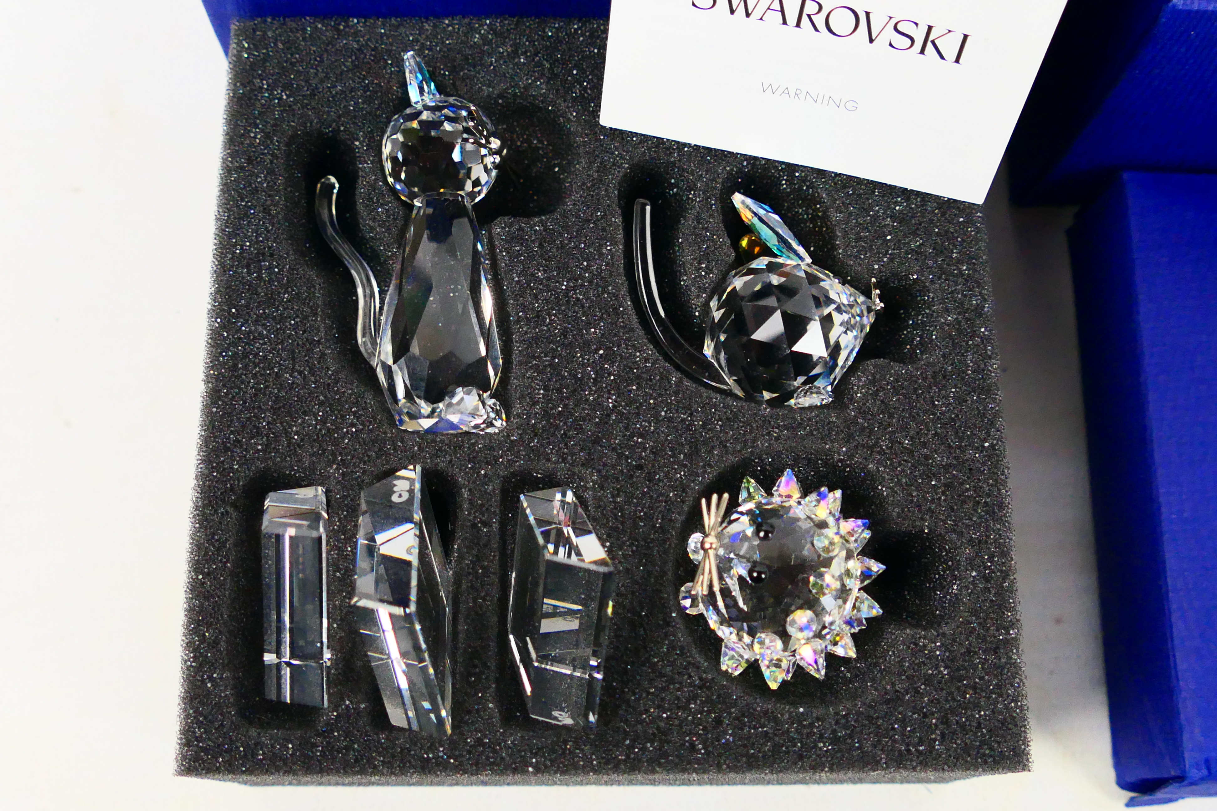 Swarovski - A collection of boxed pieces to include a Disney Minnie Mouse Inspired Shoe ornament, - Image 3 of 5