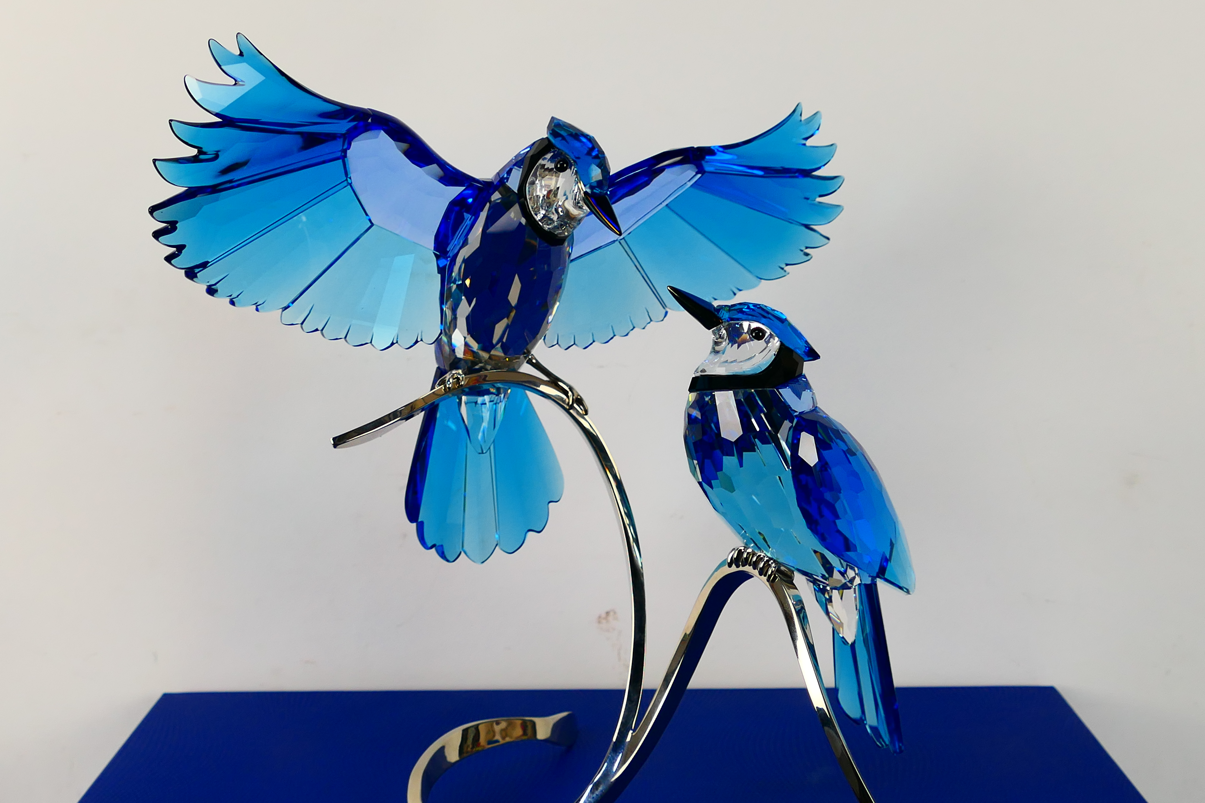 Swarovski - A boxed crystal group from the Paradise Crystal Birds collection depicting two Blue - Image 4 of 6