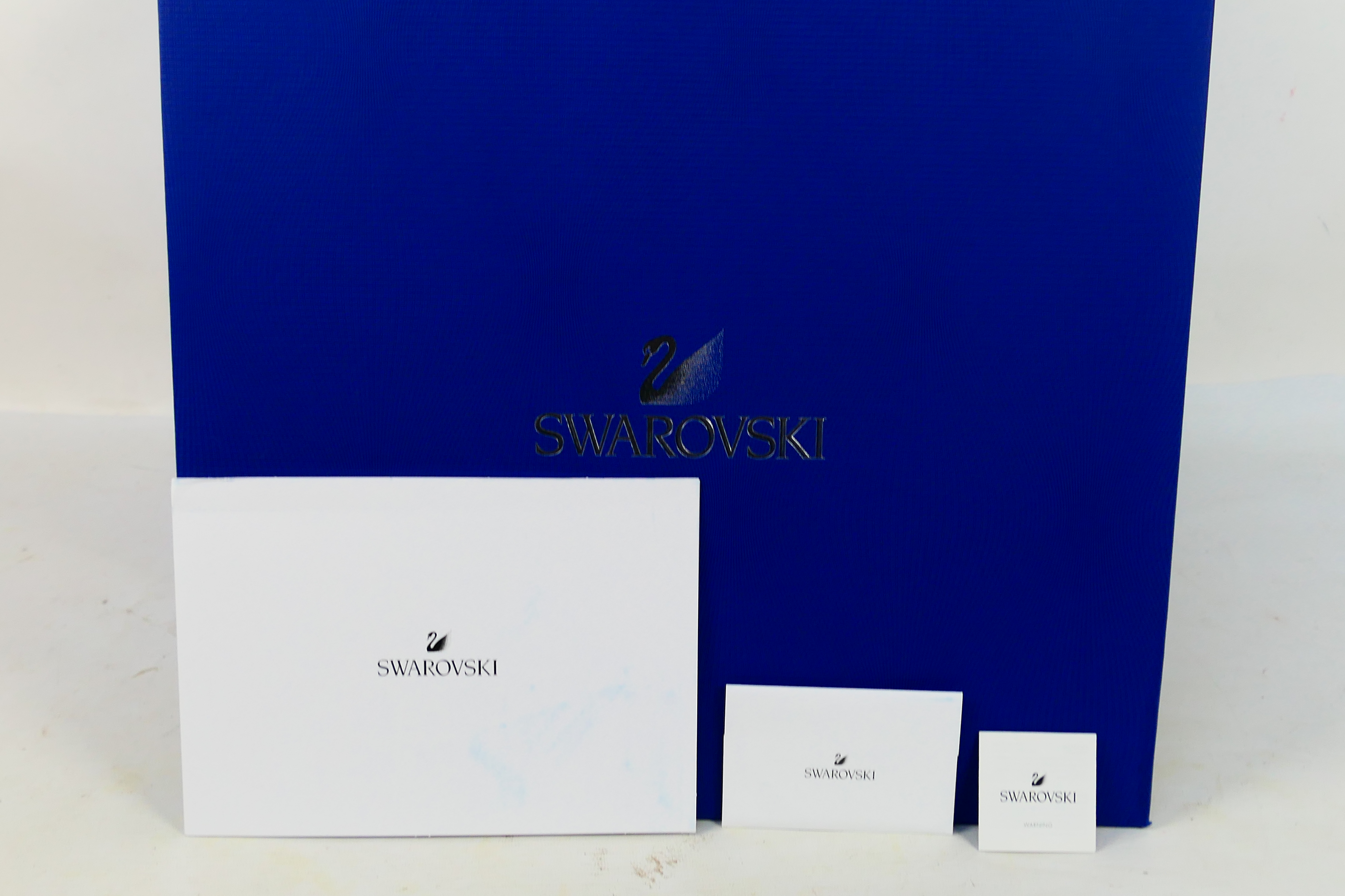 Swarovski - A boxed crystal group from the Paradise Crystal Birds collection depicting two Blue - Image 3 of 6