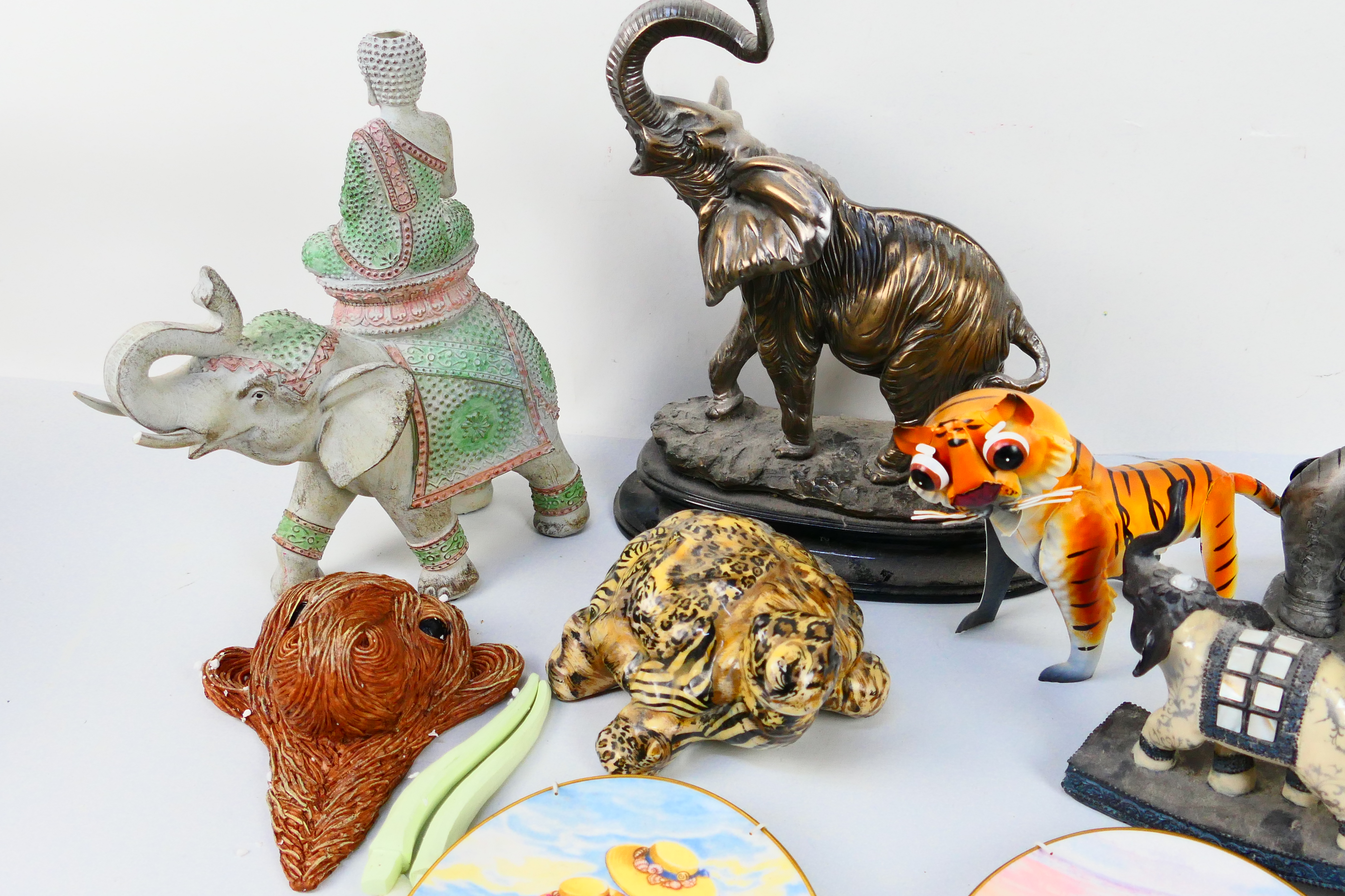 A collection of animal figures to include elephants, - Image 2 of 4